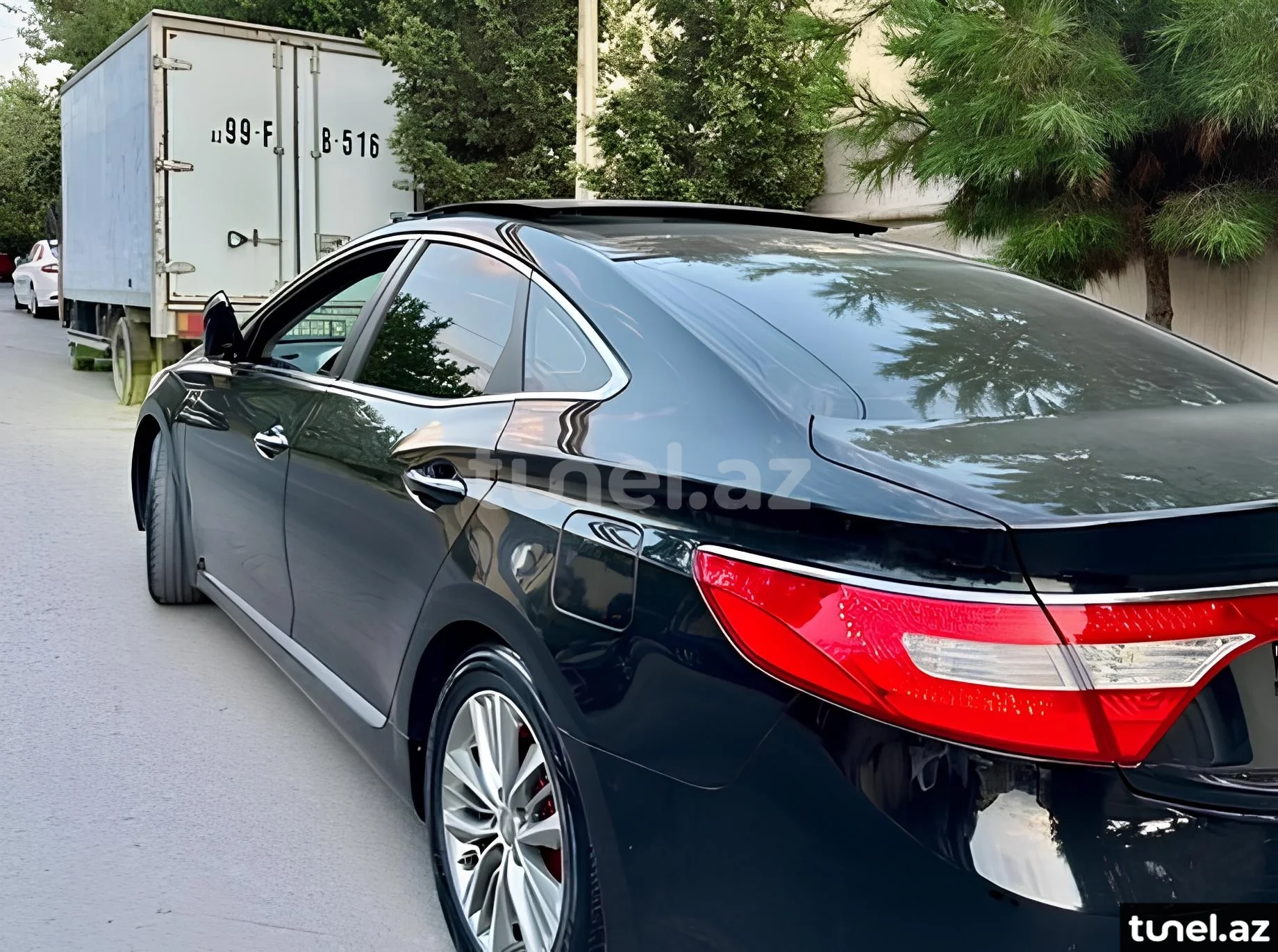 Hyundai Grandeur 2012