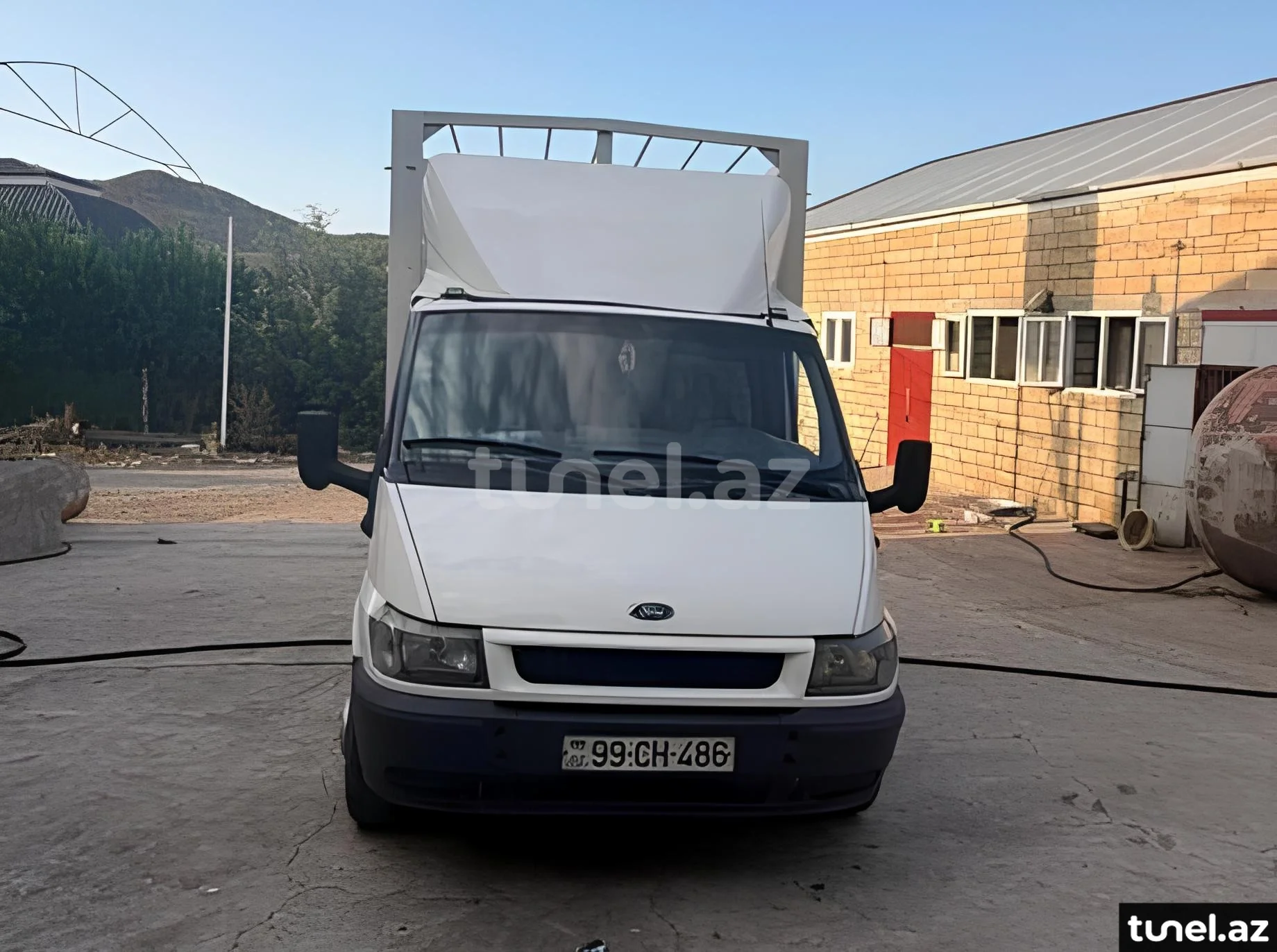 Ford Transit 2000