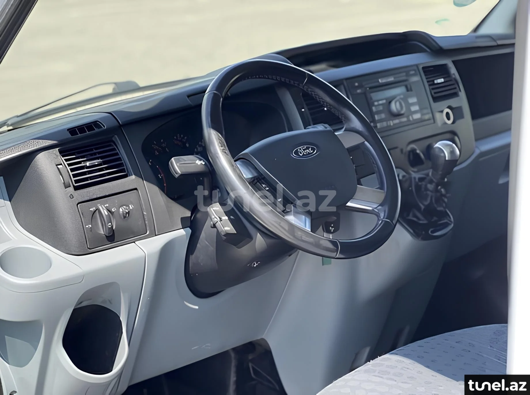 Ford Transit 2011