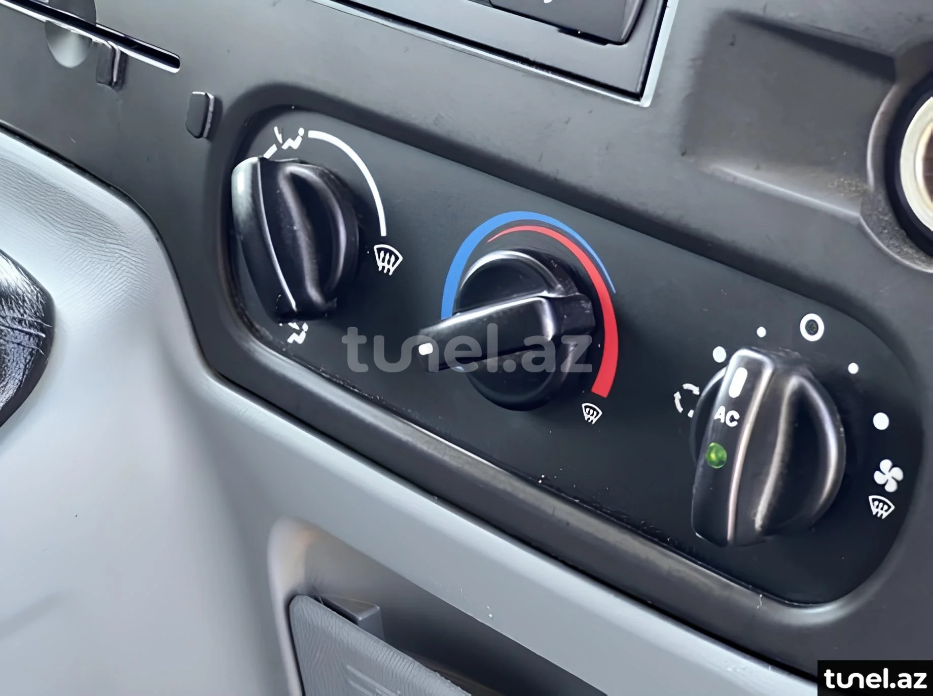Ford Transit 2011