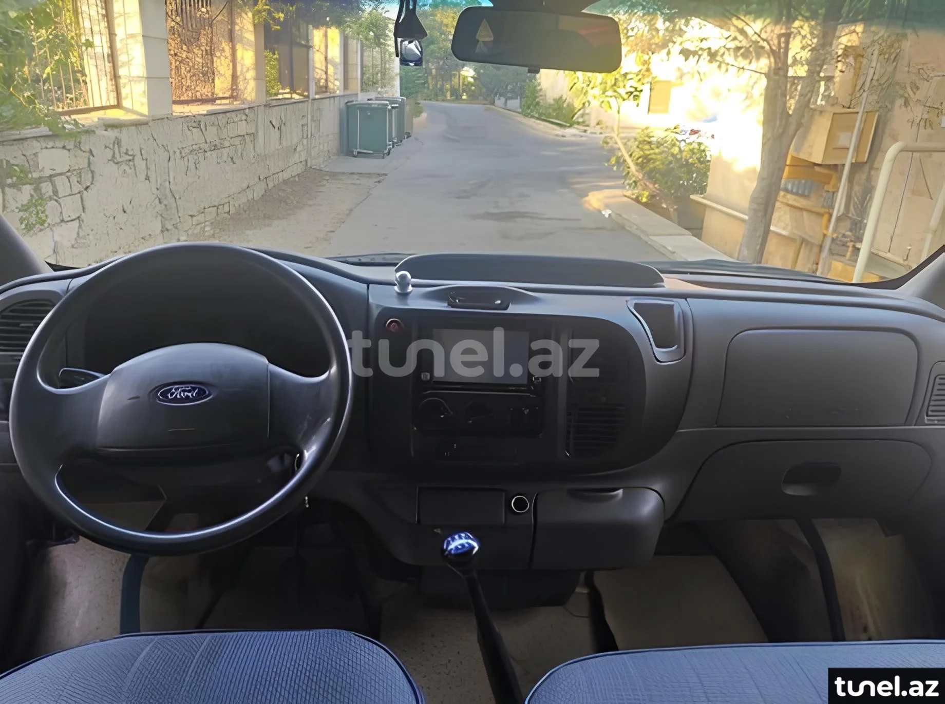 Ford Transit 2001