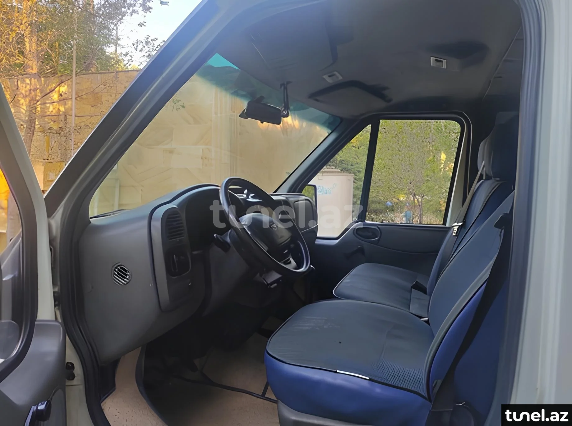 Ford Transit 2001