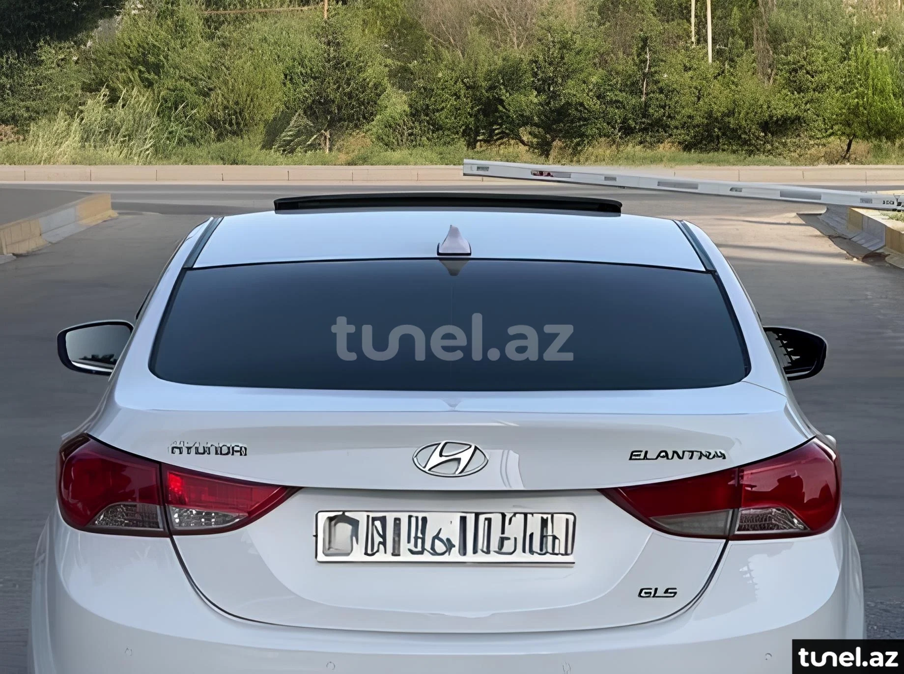 Hyundai Elantra 2013