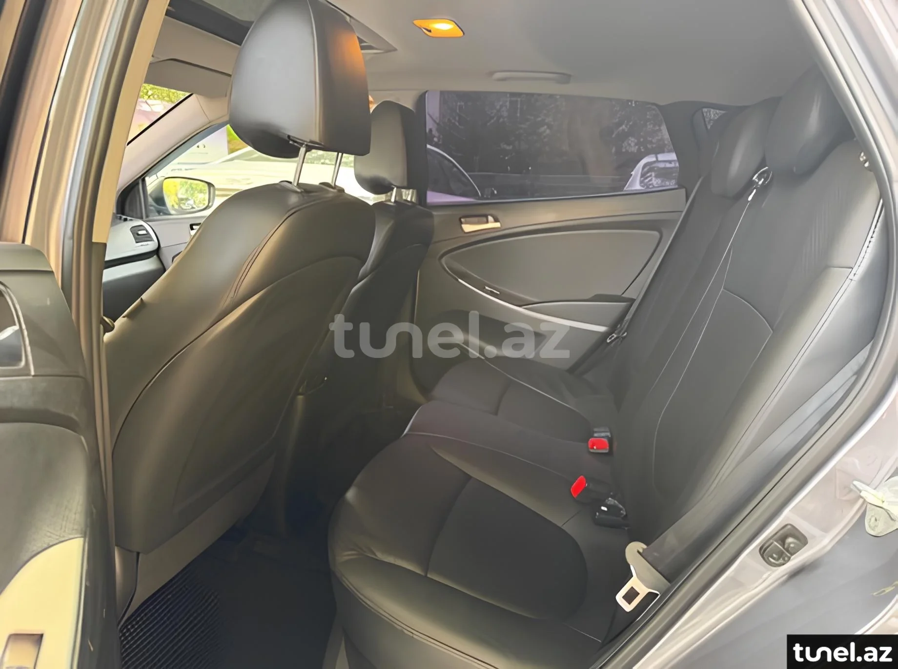Hyundai Accent 2015