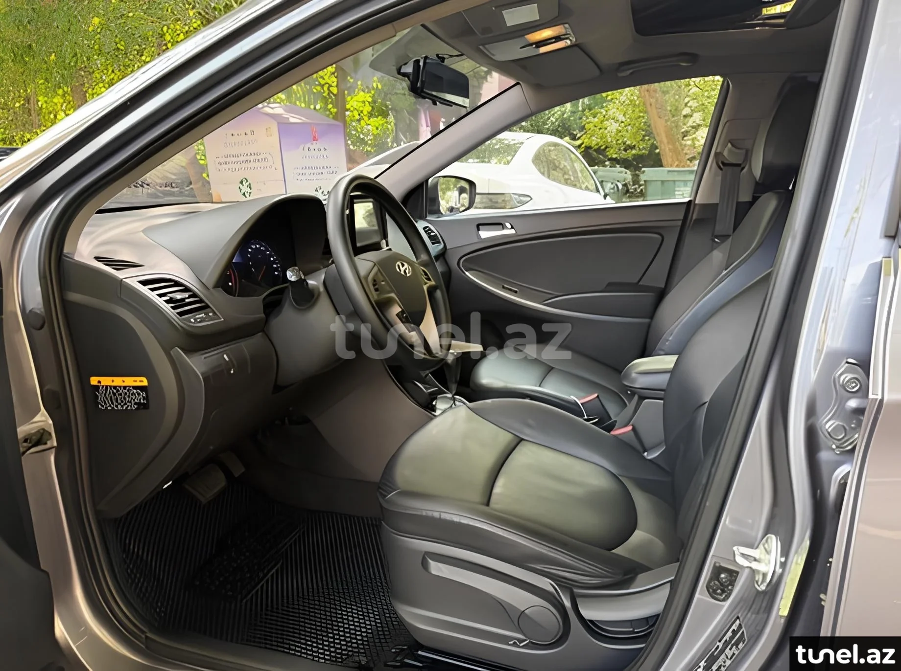 Hyundai Accent 2015