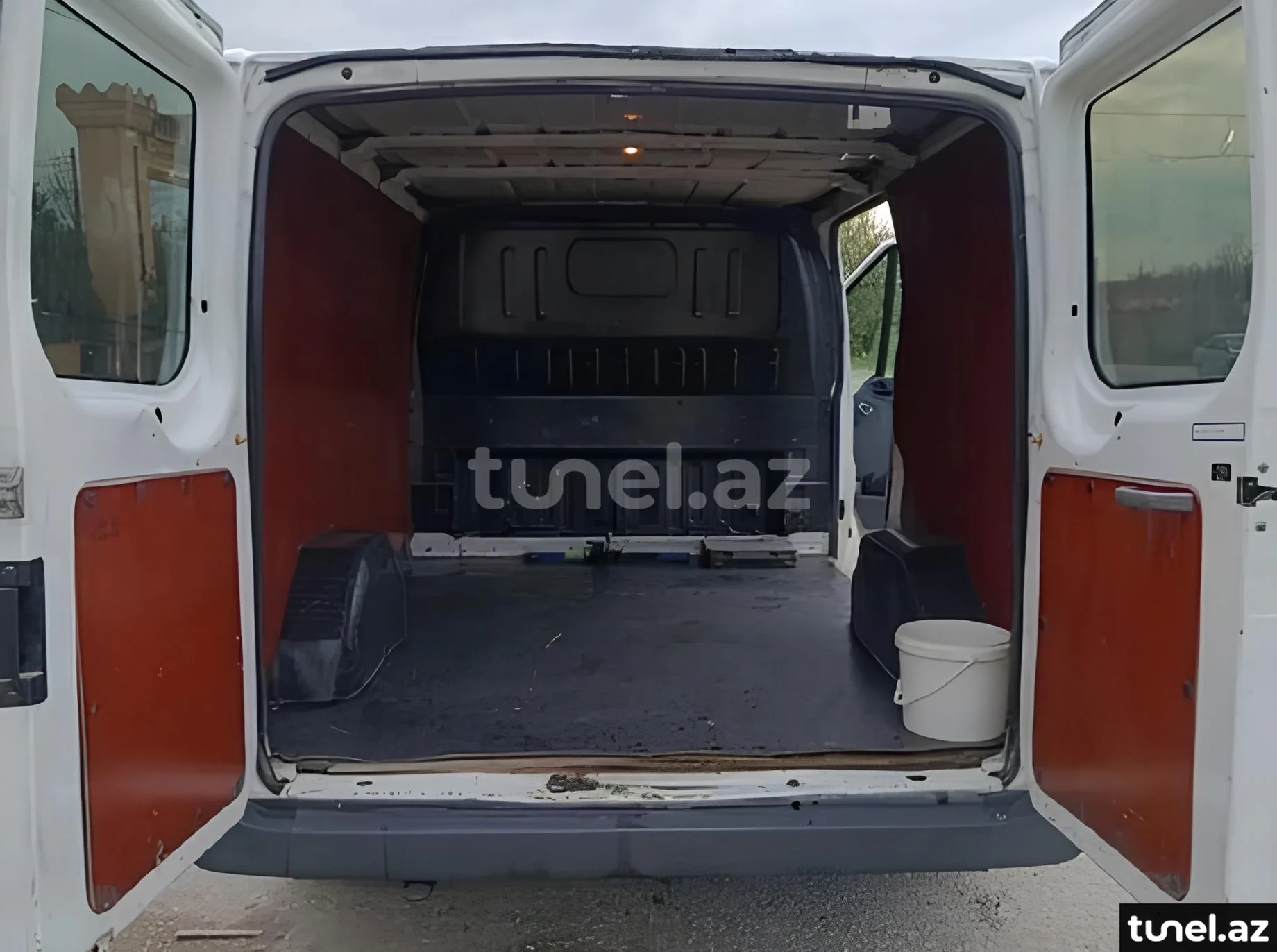 Ford Transit 2011