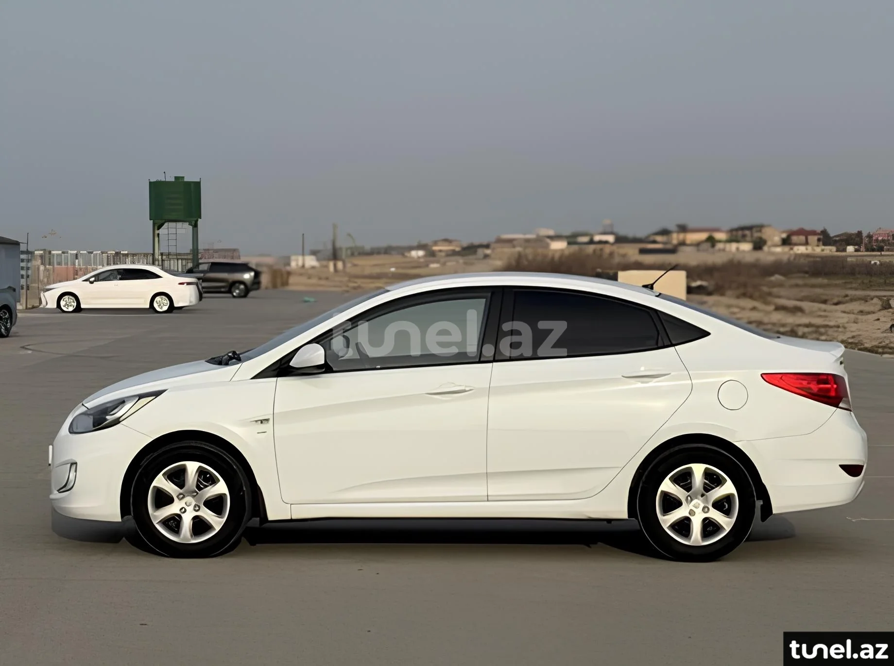 Hyundai Accent 2013