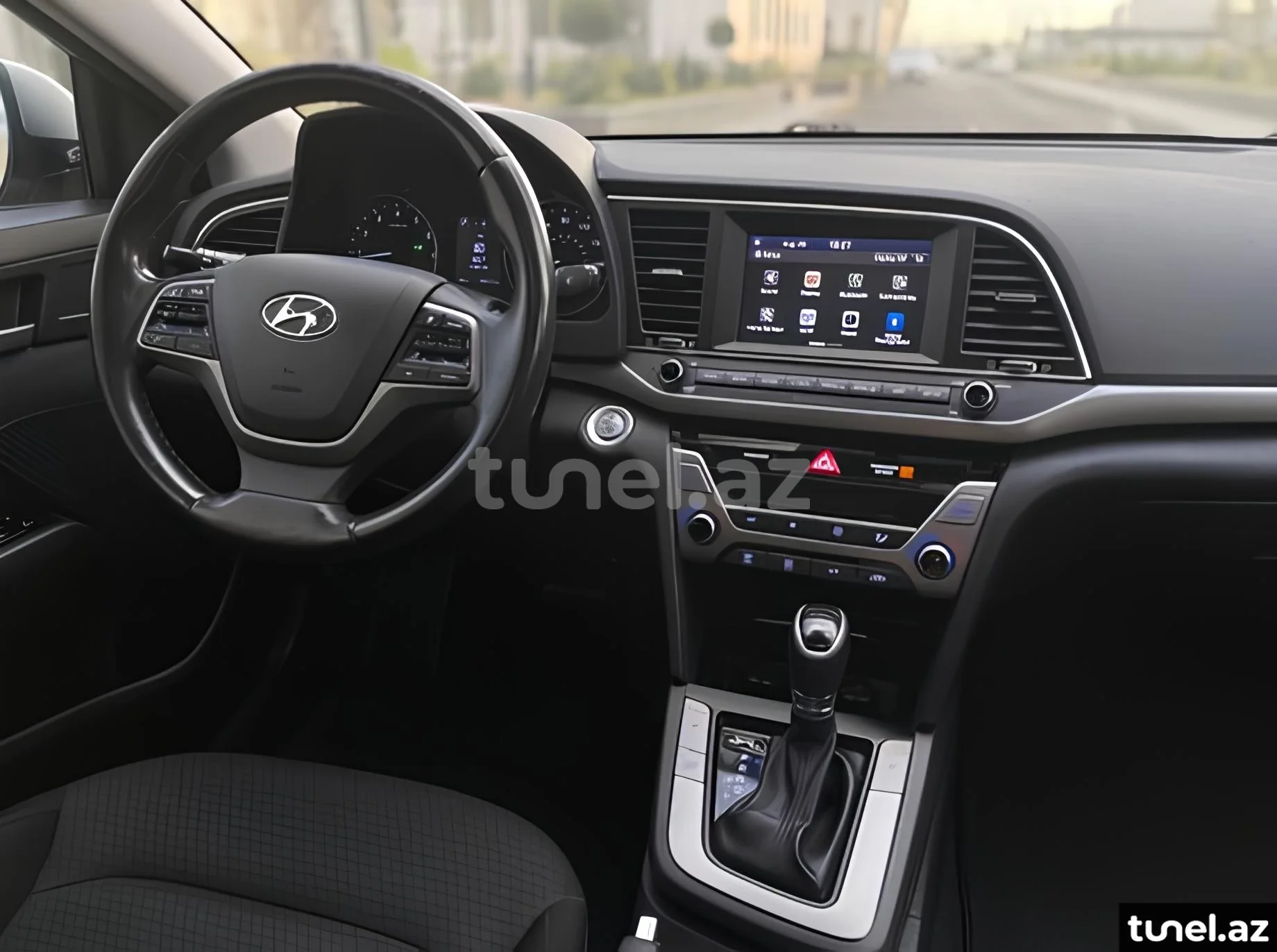 Hyundai Elantra 2017