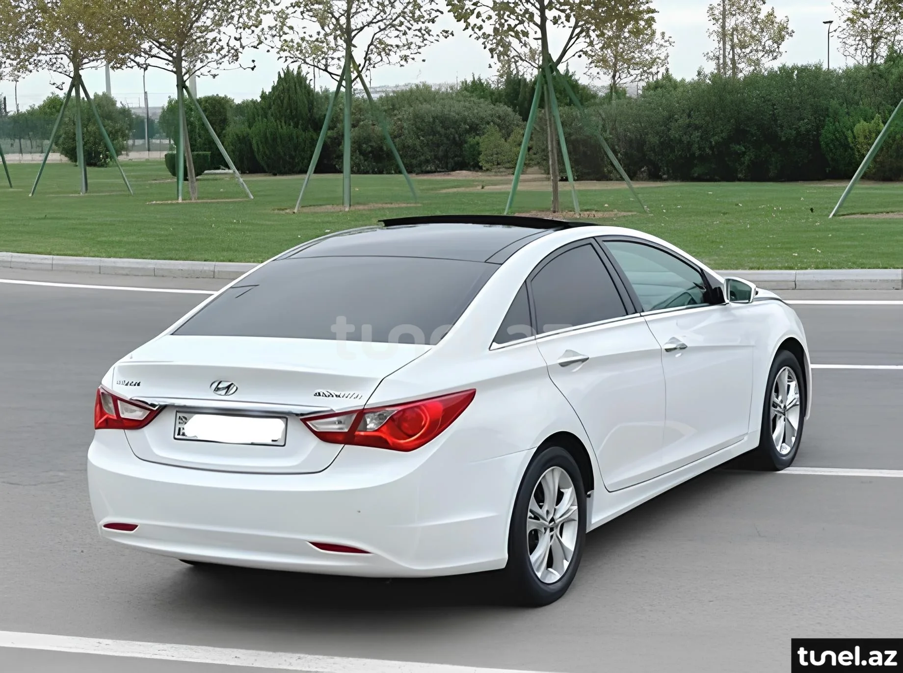 Hyundai Sonata 2011