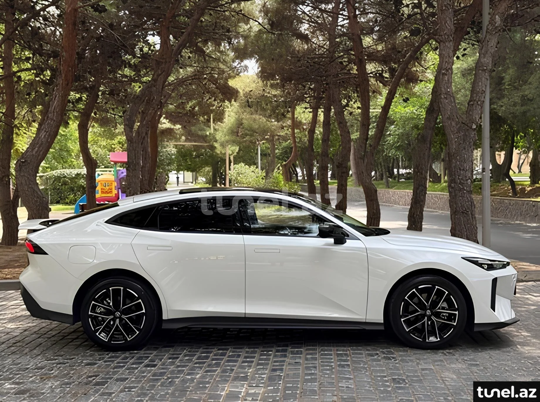 Changan Uni-V iDD 2025