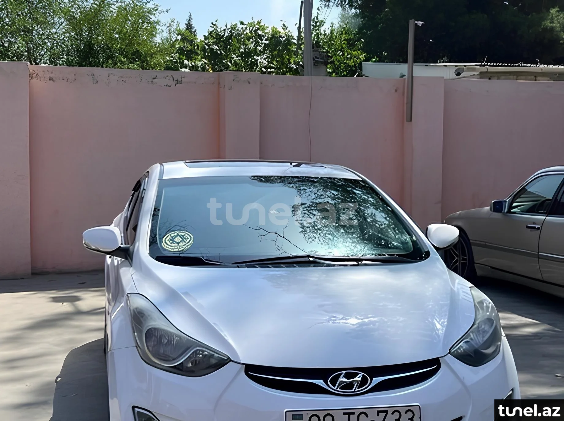 Hyundai Elantra 2012