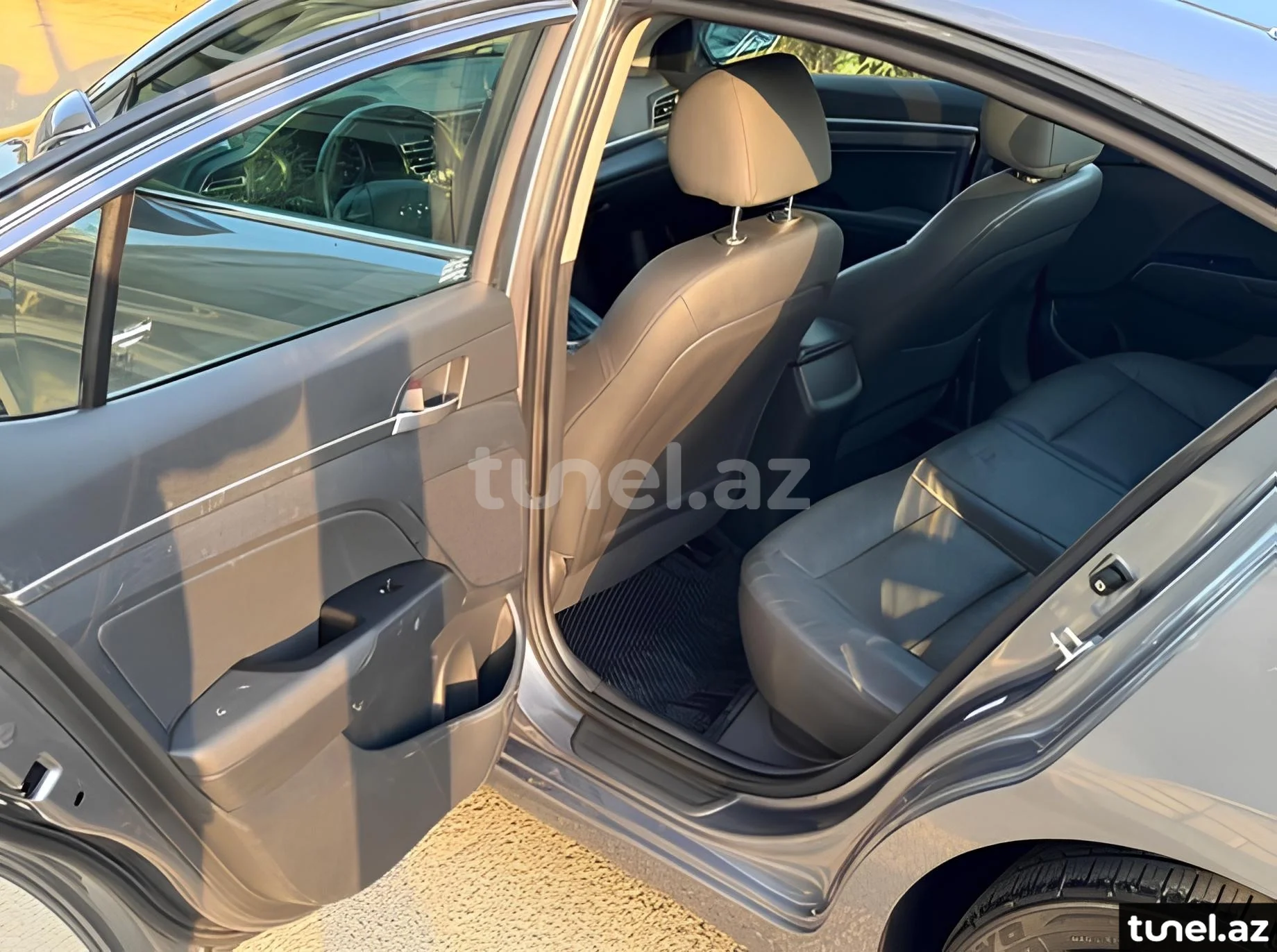 Hyundai Elantra 2019