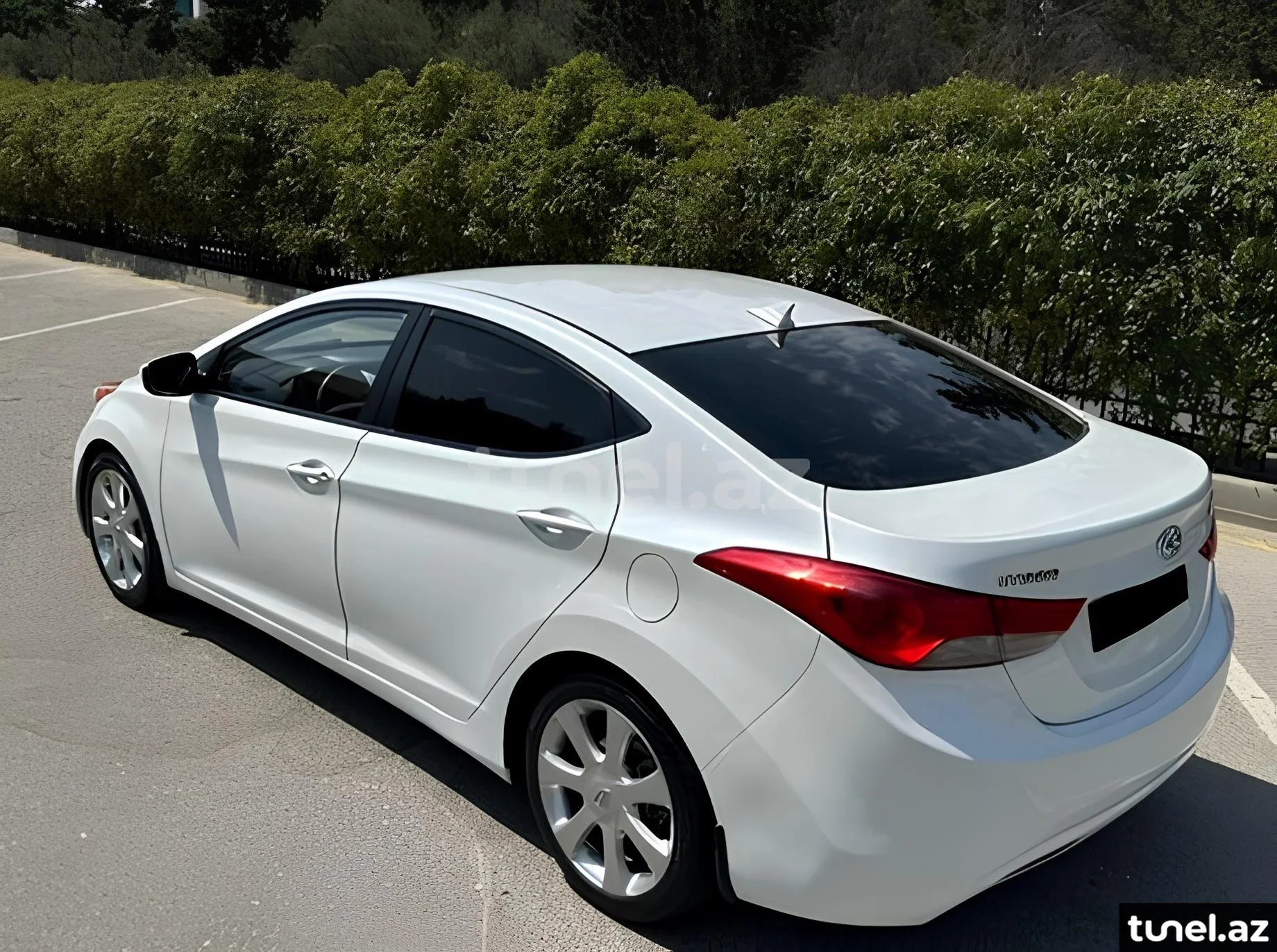 Hyundai Elantra 2013