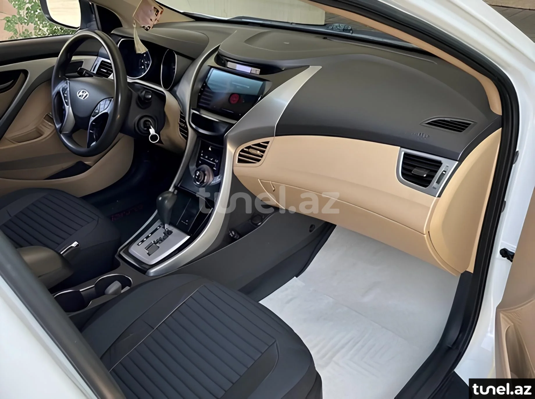 Hyundai Elantra 2013
