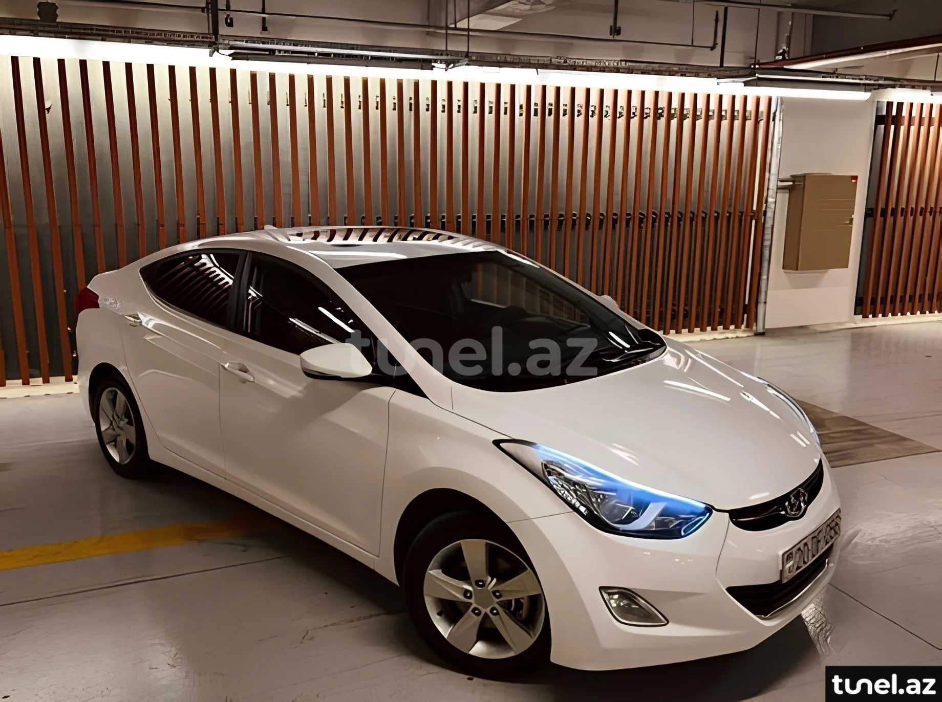 Hyundai Elantra 2013