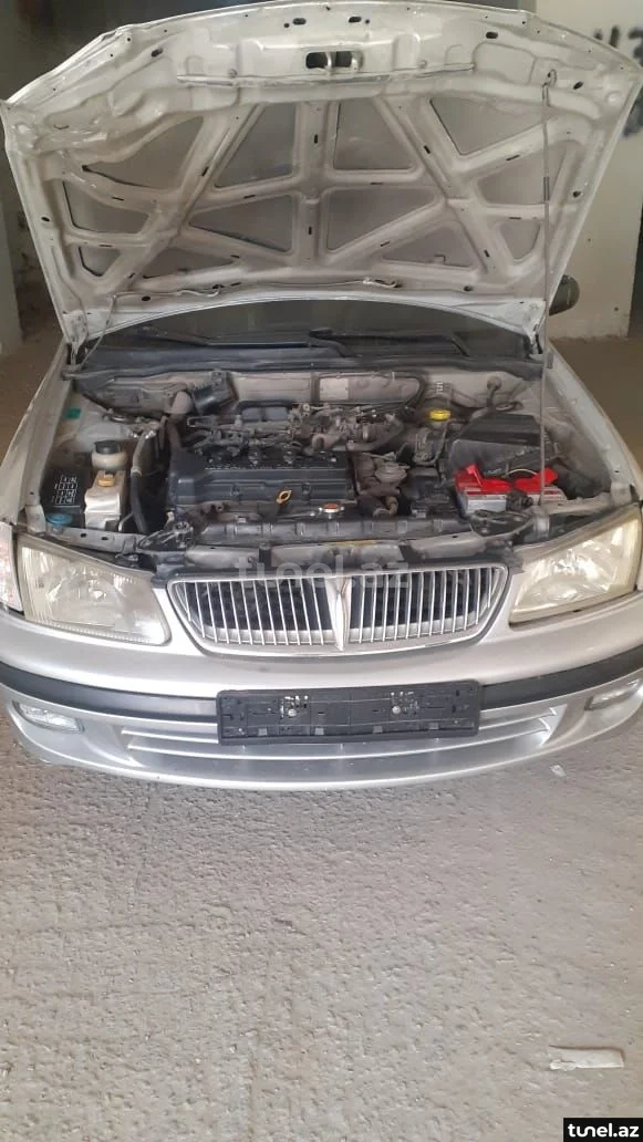 Nissan Sunny 2002