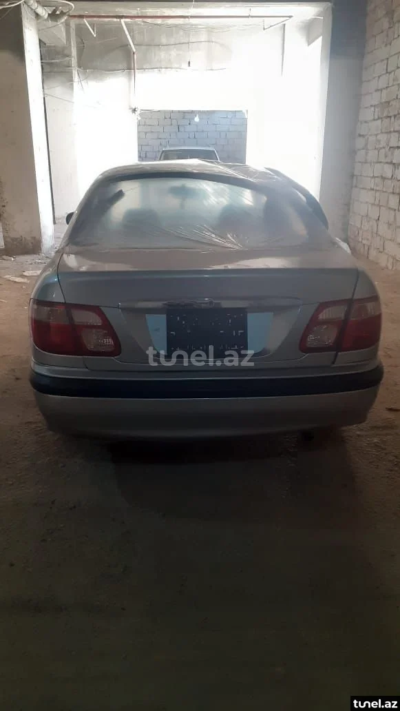 Nissan Sunny 2002