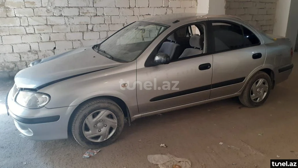 Nissan Sunny 2002