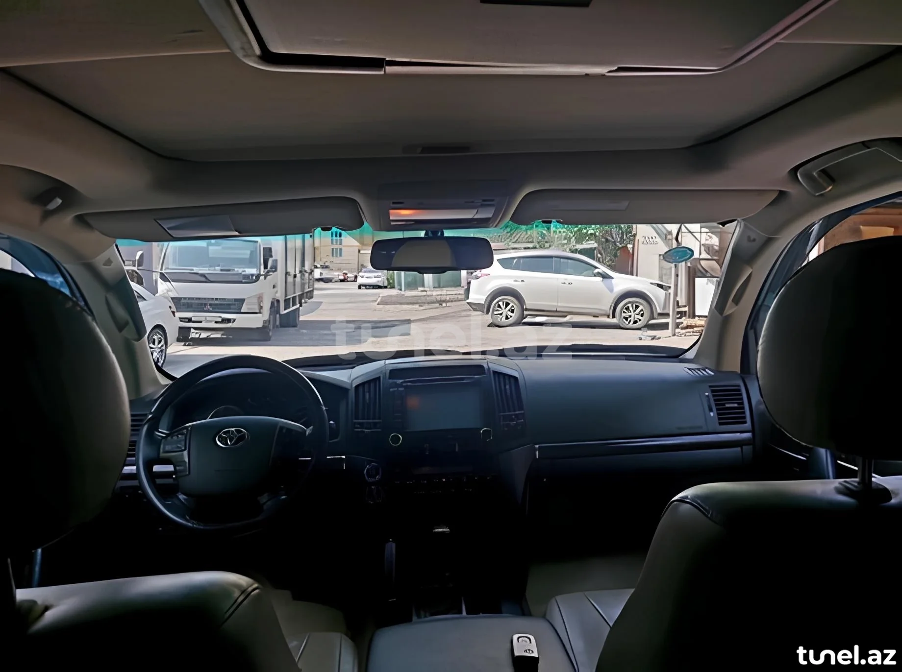 Toyota Land Cruiser 2010