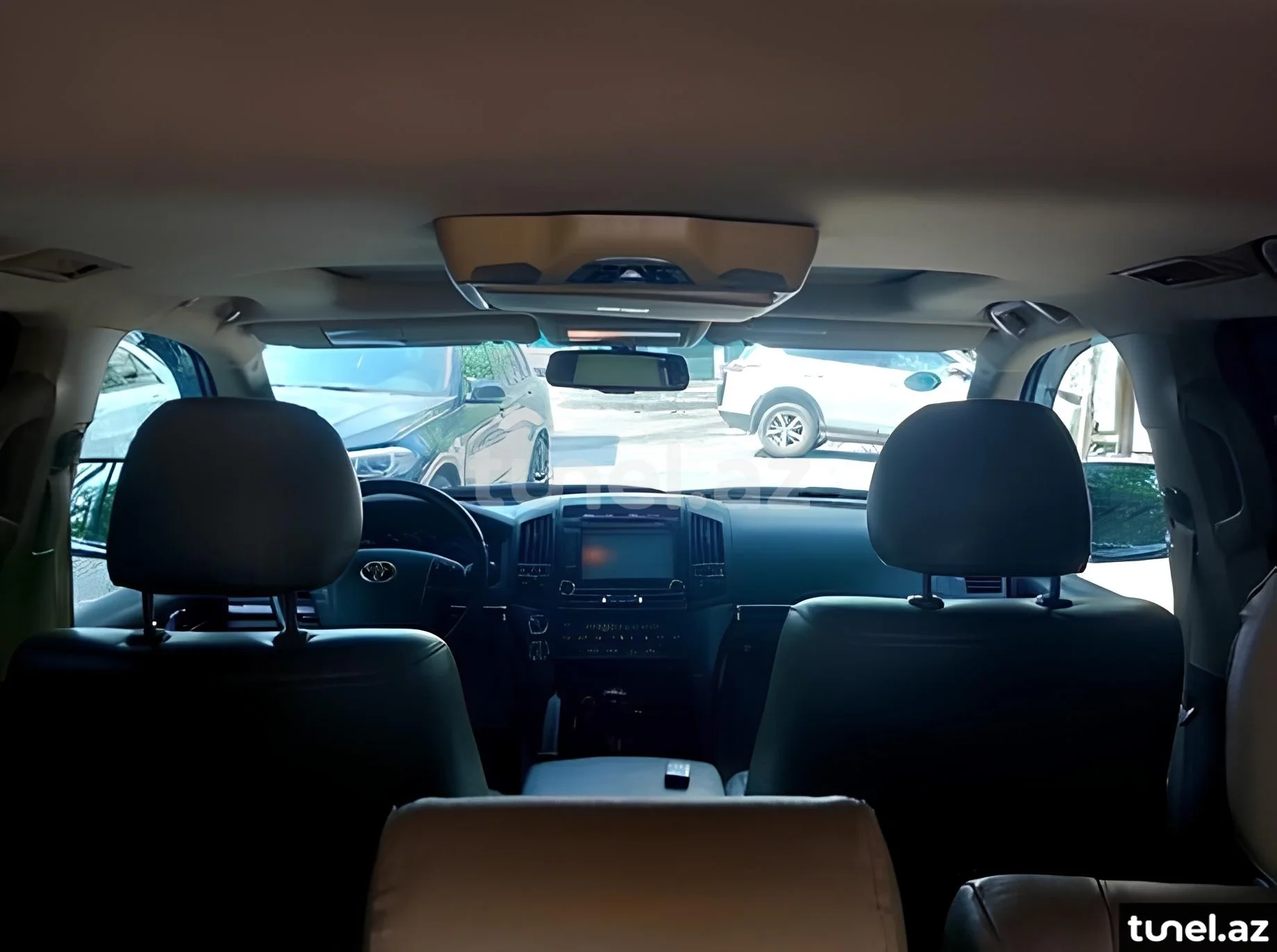 Toyota Land Cruiser 2010