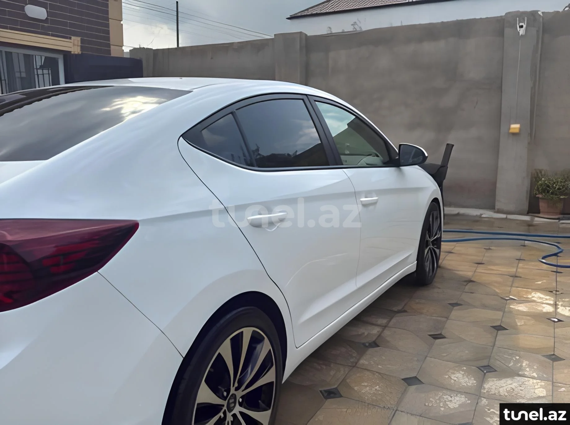 Hyundai Elantra 2018