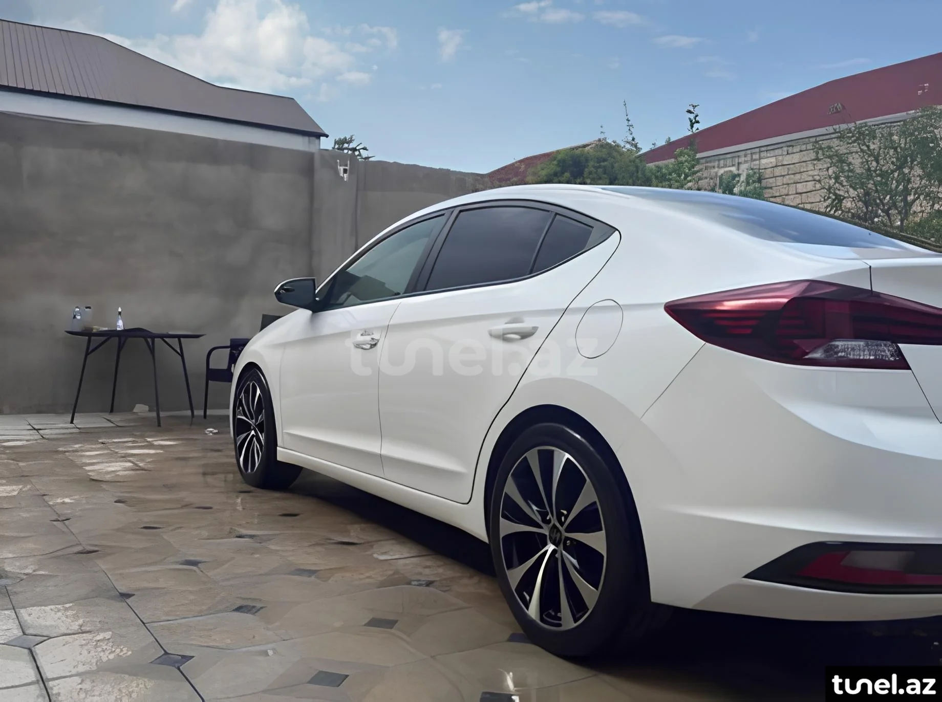 Hyundai Elantra 2018
