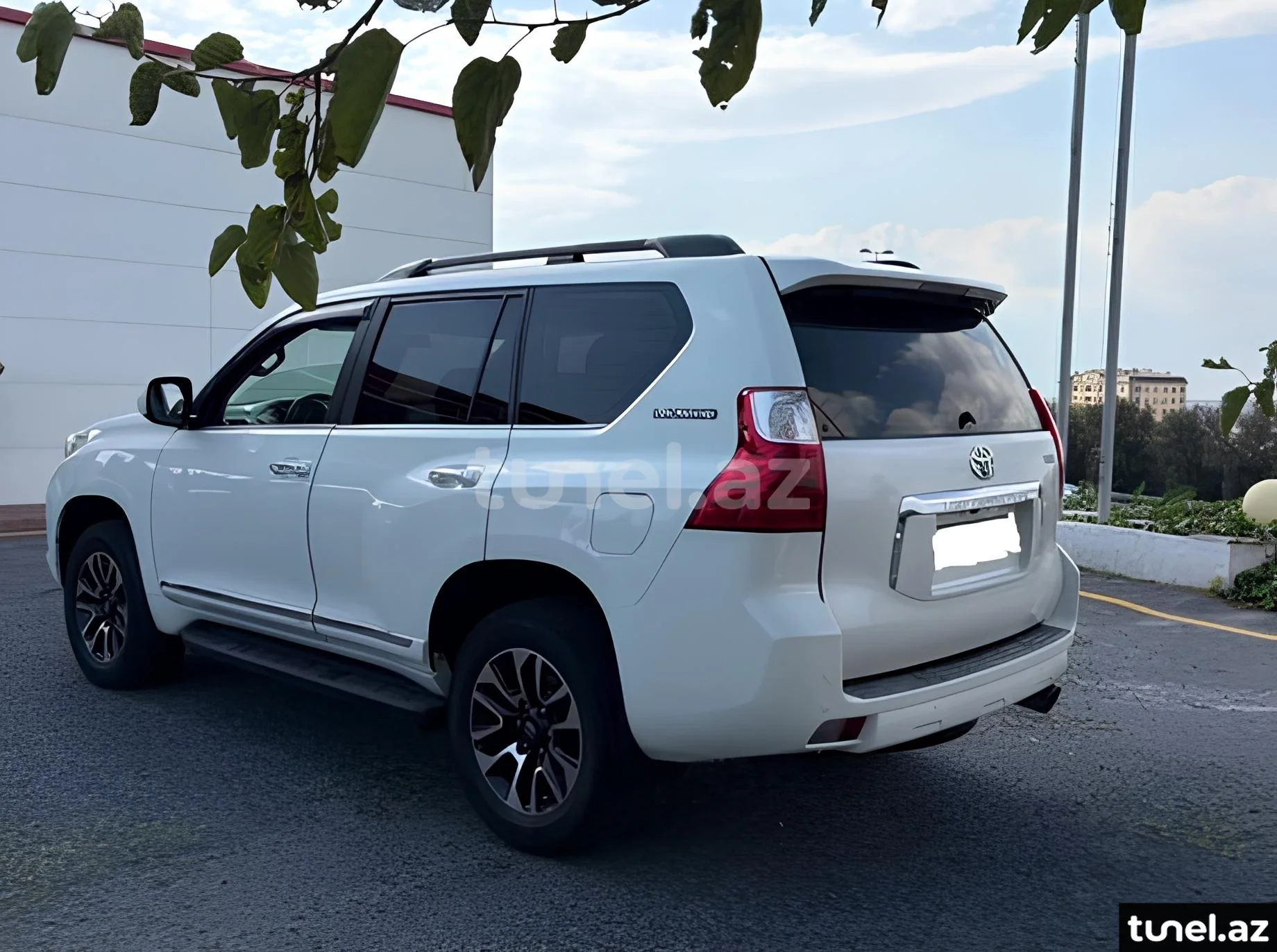 Toyota Land Cruiser Prado 2010