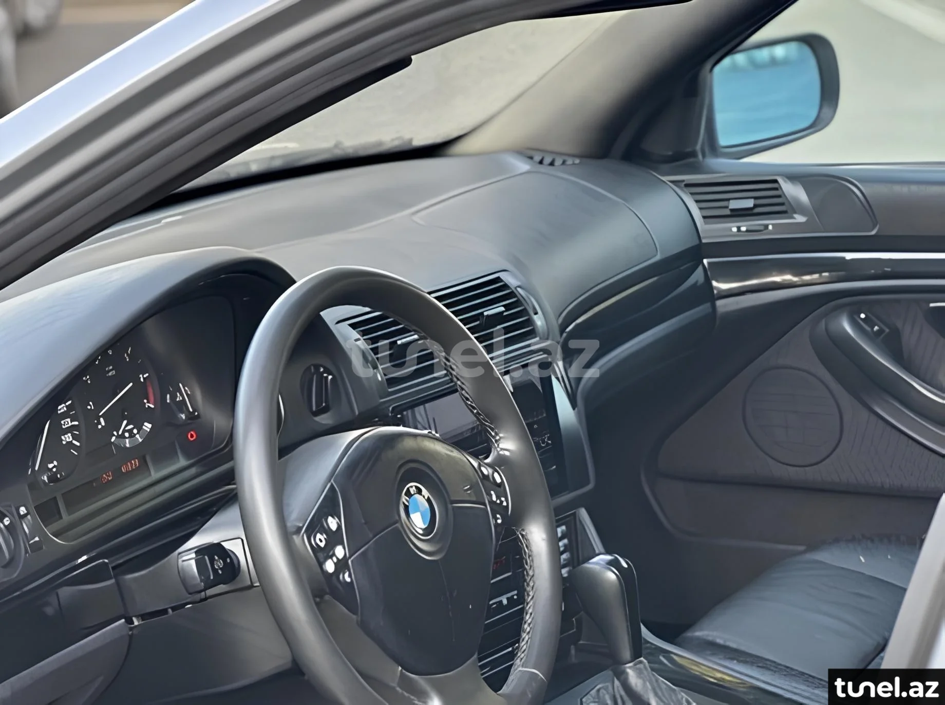 BMW 530 2001