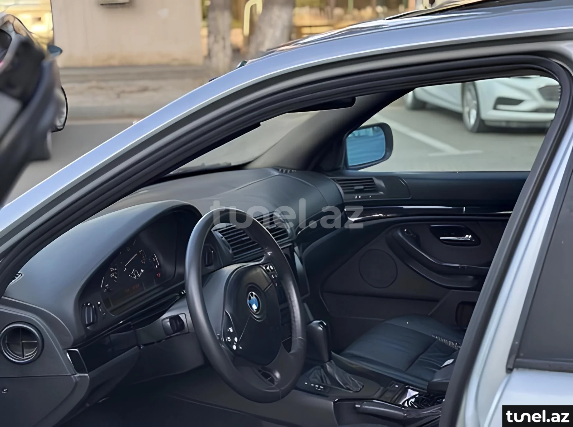 BMW 530 2001