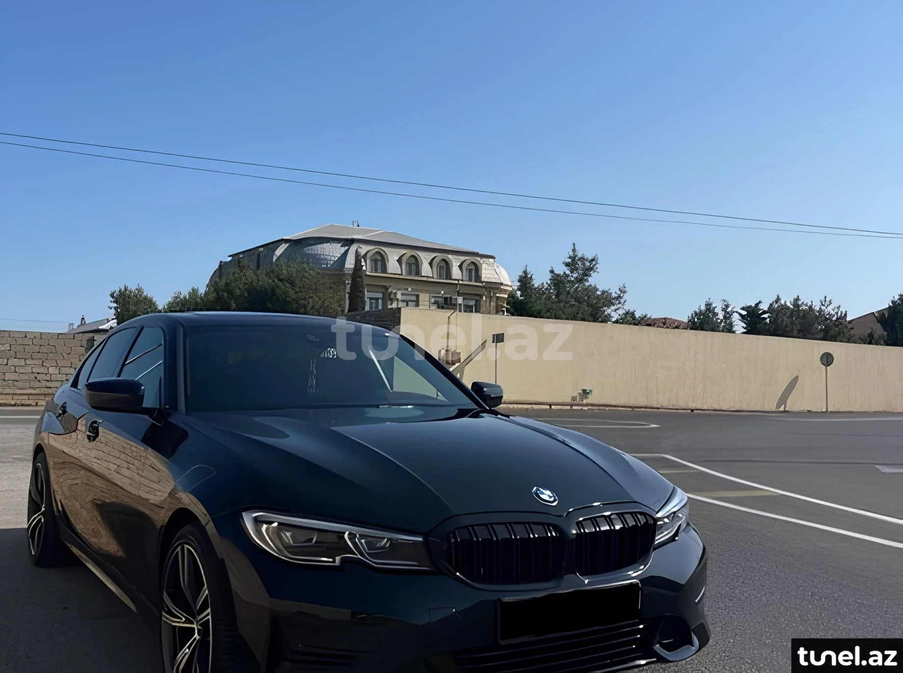 BMW 330 2019