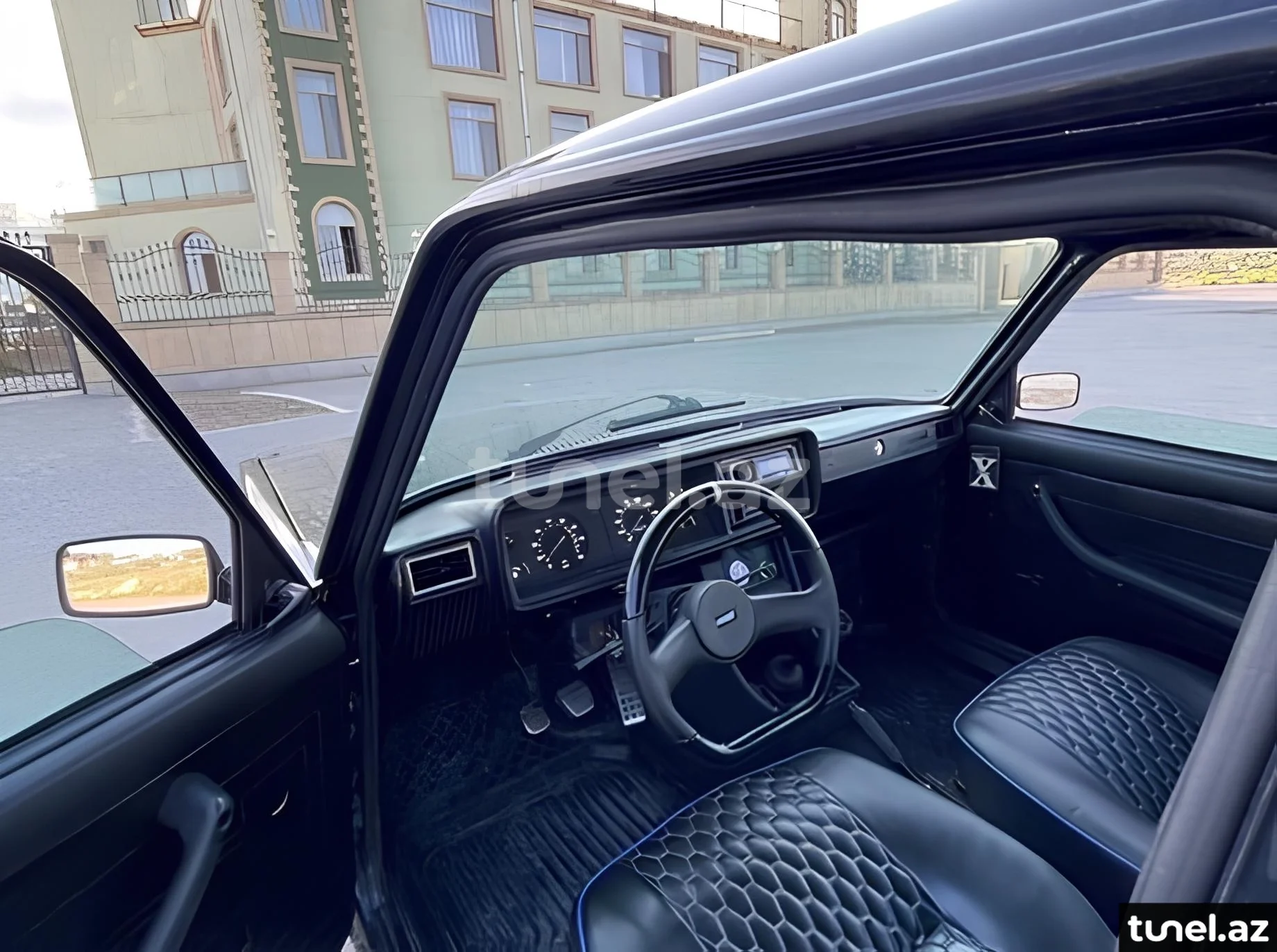 LADA (VAZ) 2107 2010