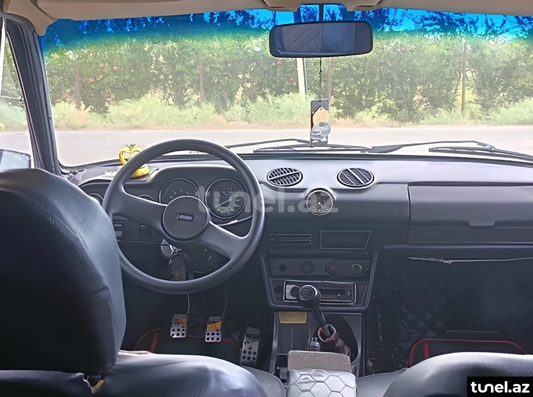 LADA (VAZ) 2106 1988