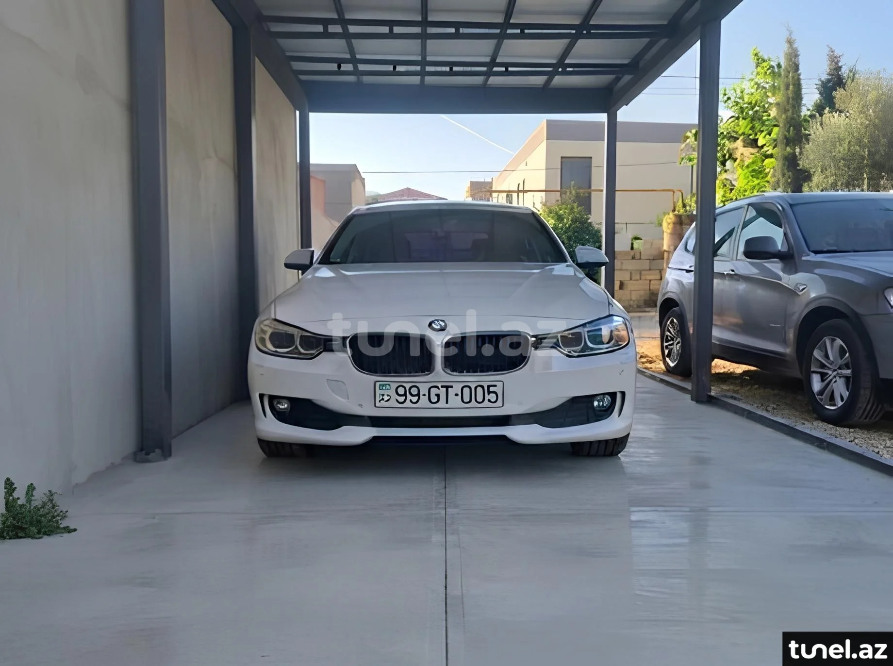 BMW 320 2013