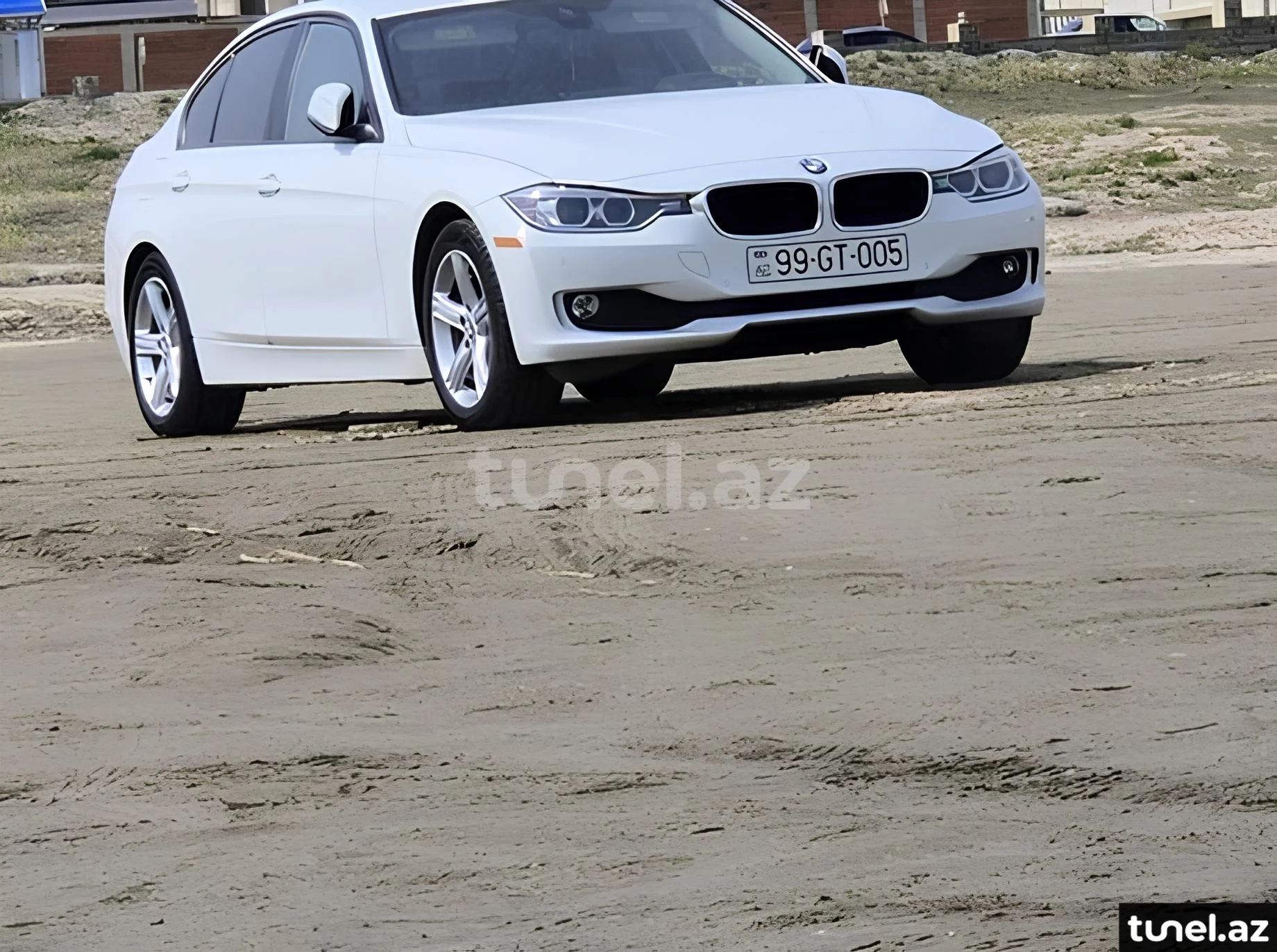 BMW 320 2013