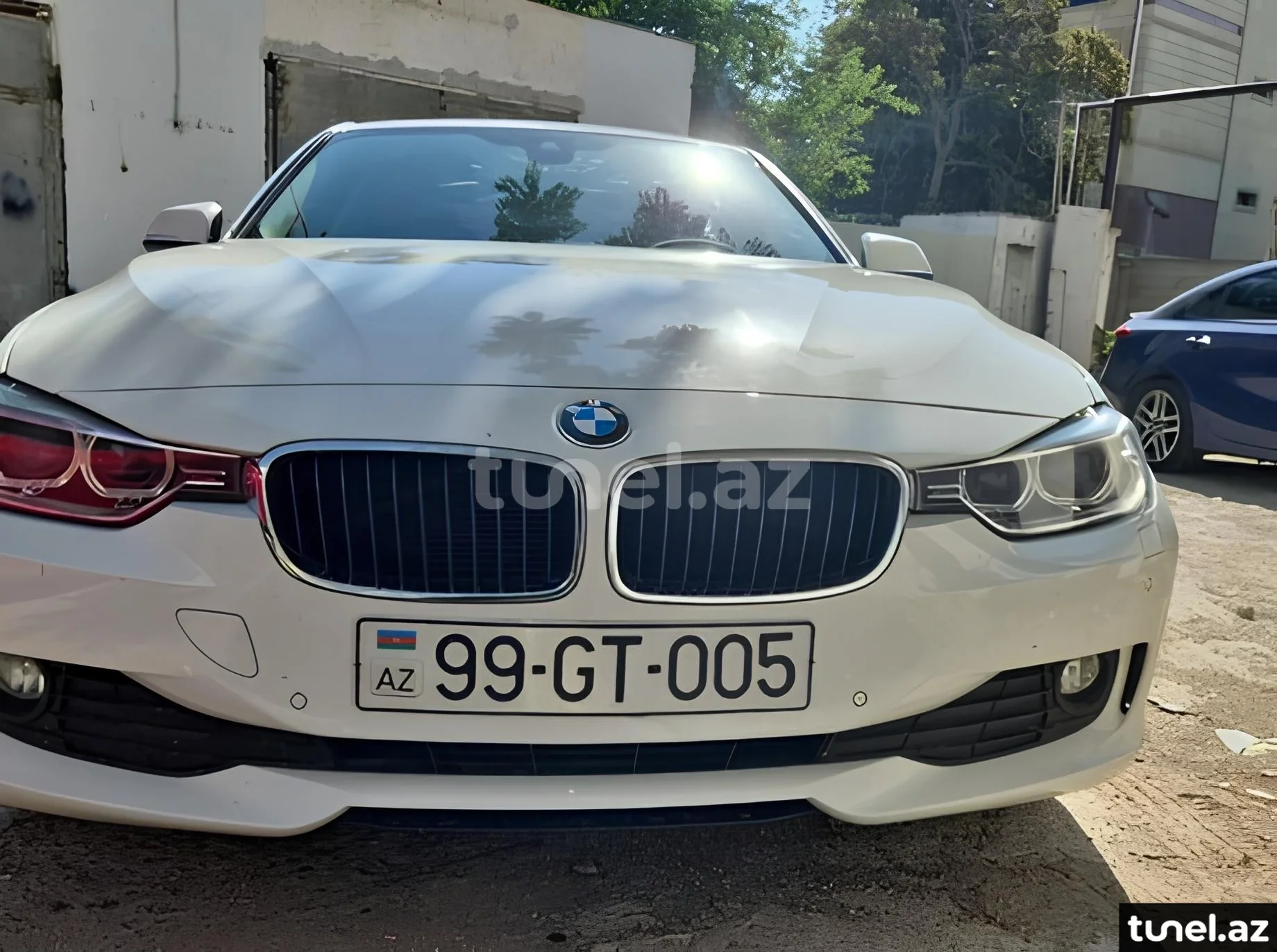 BMW 320 2013