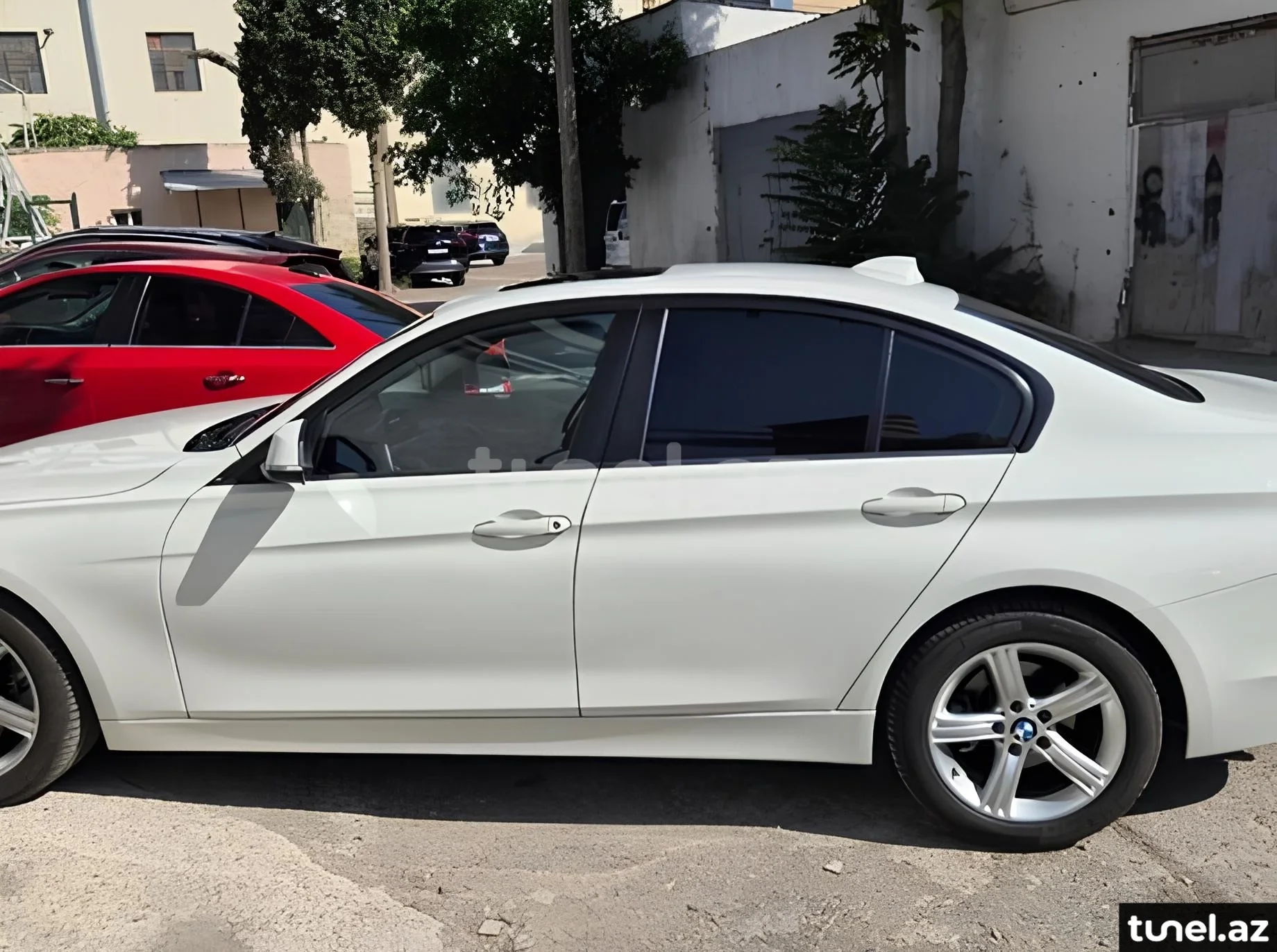 BMW 320 2013