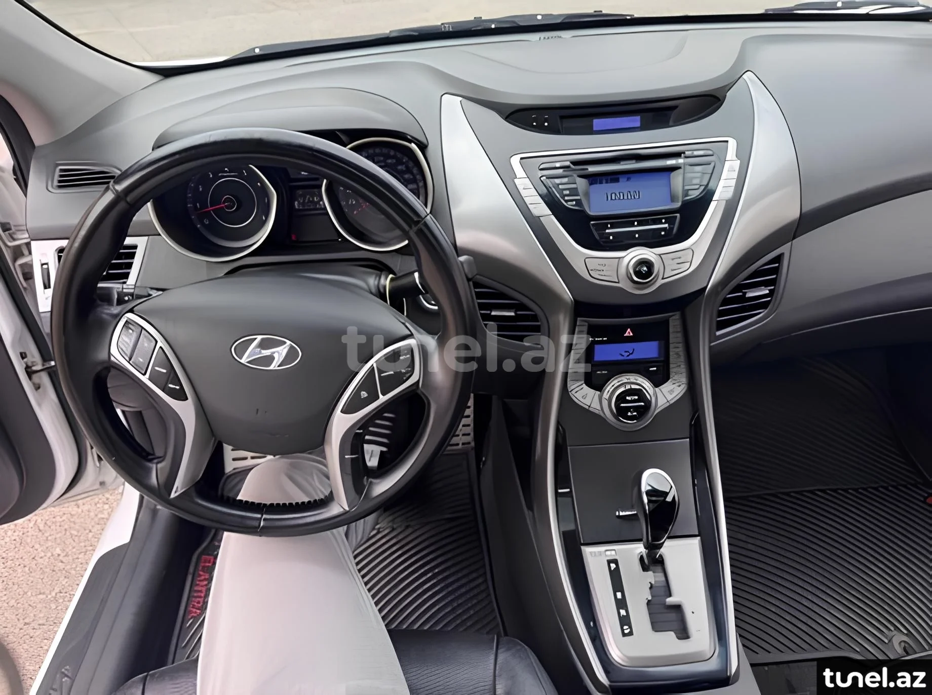 Hyundai Elantra 2013