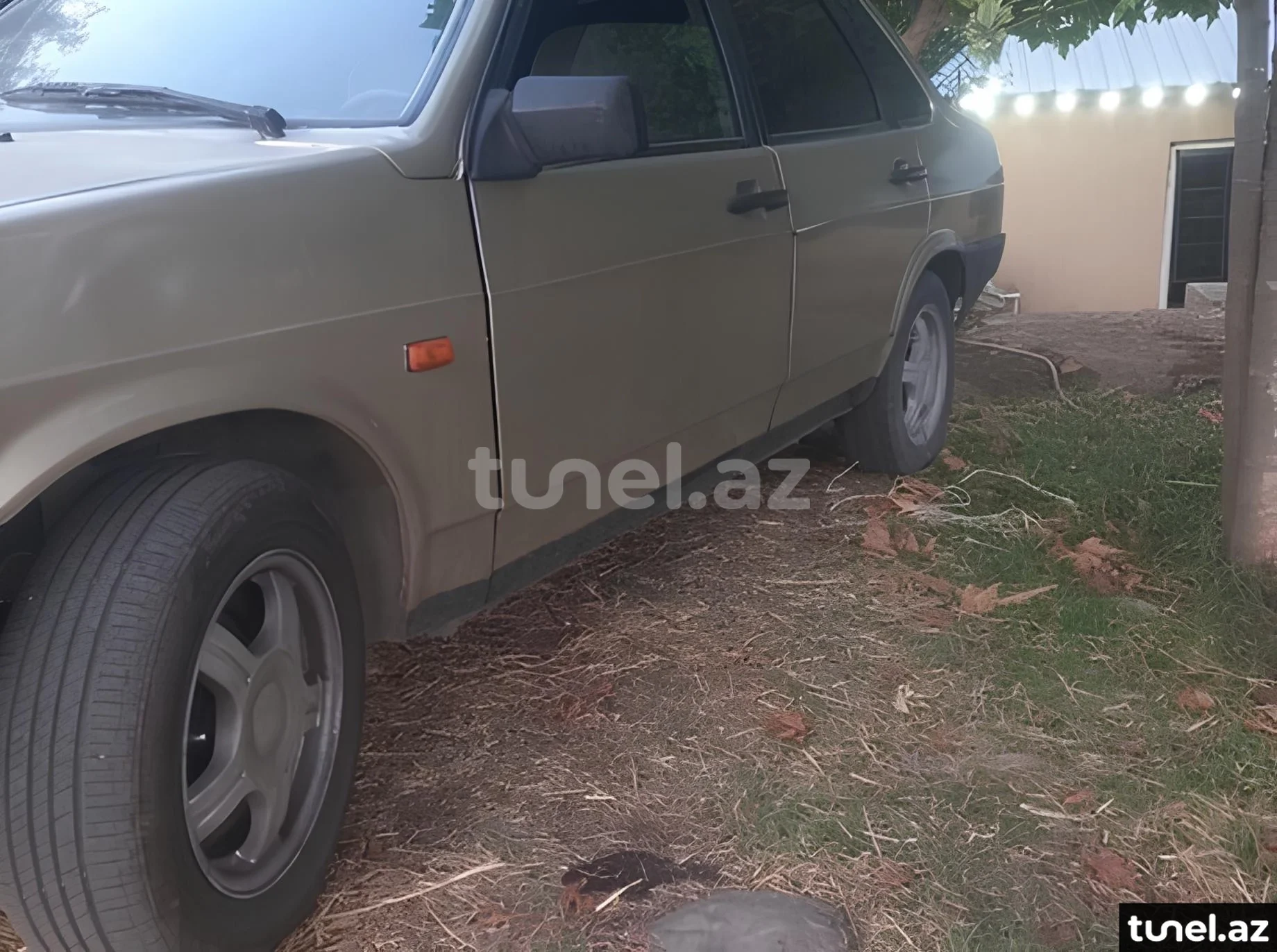 LADA (VAZ) 21099 2001