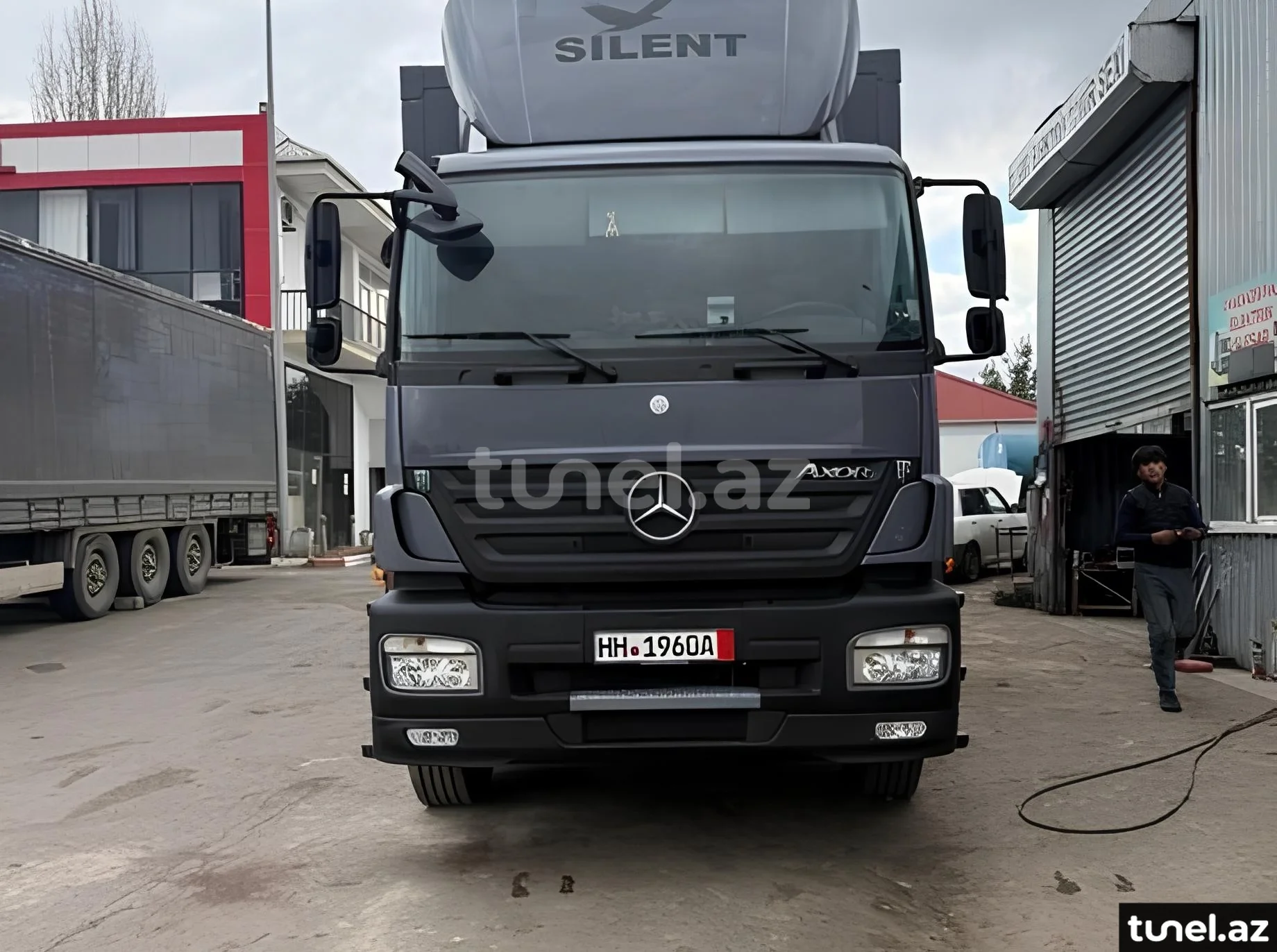 Mercedes Axor 1824 2011