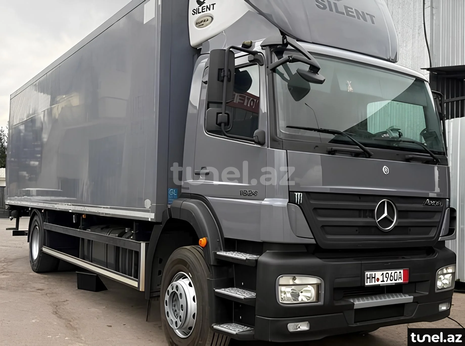 Mercedes Axor 1824 2011