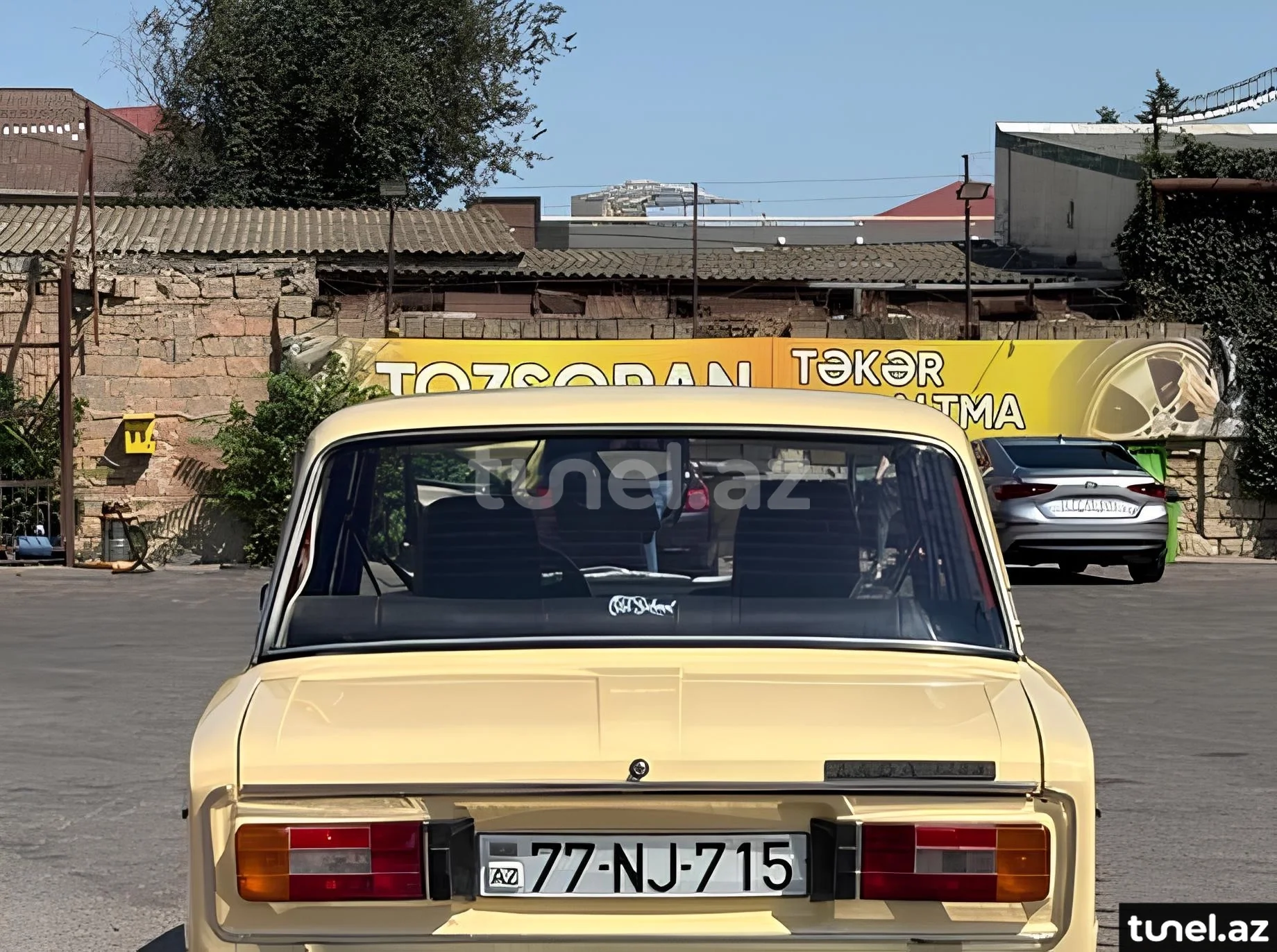 LADA (VAZ) 2106 1988