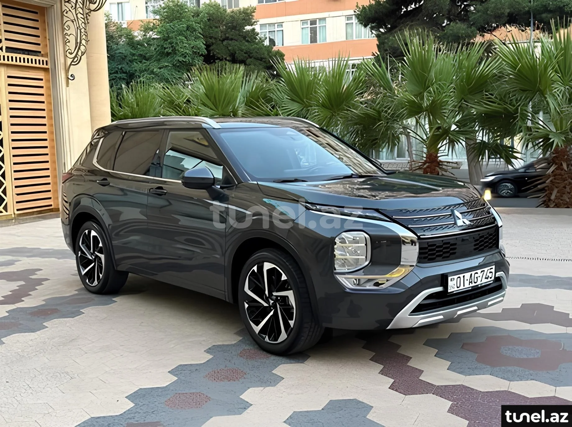 Mitsubishi Outlander 2024