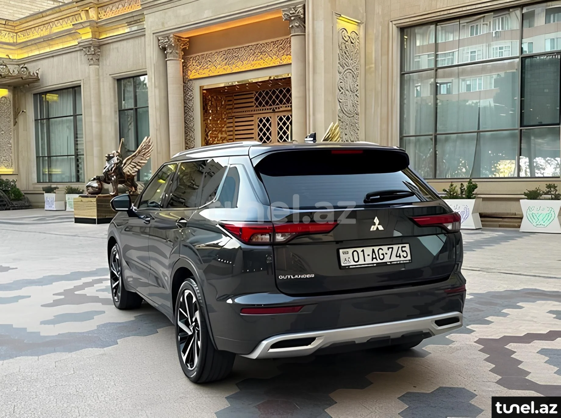Mitsubishi Outlander 2024