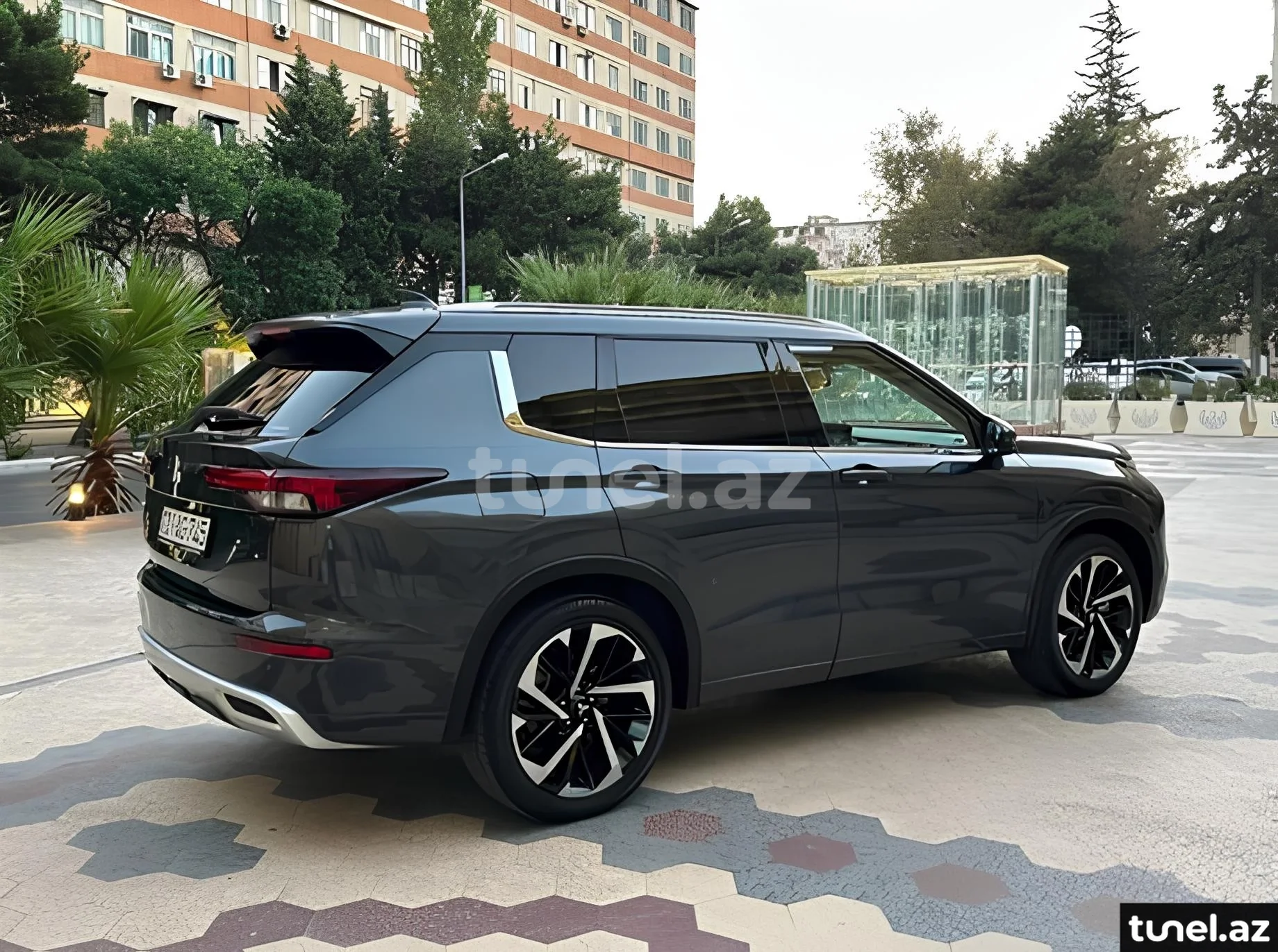Mitsubishi Outlander 2024