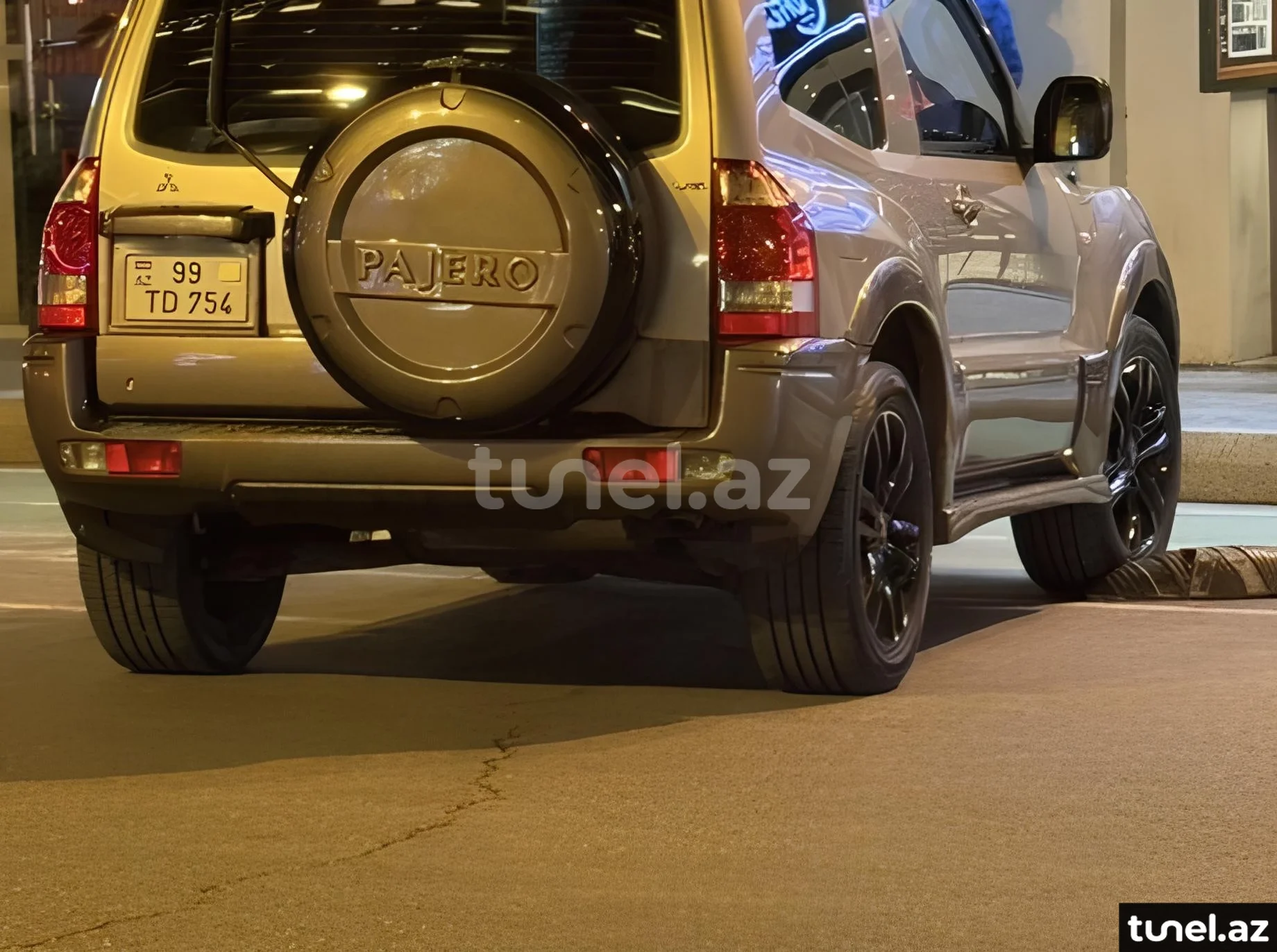 Mitsubishi Pajero 2006