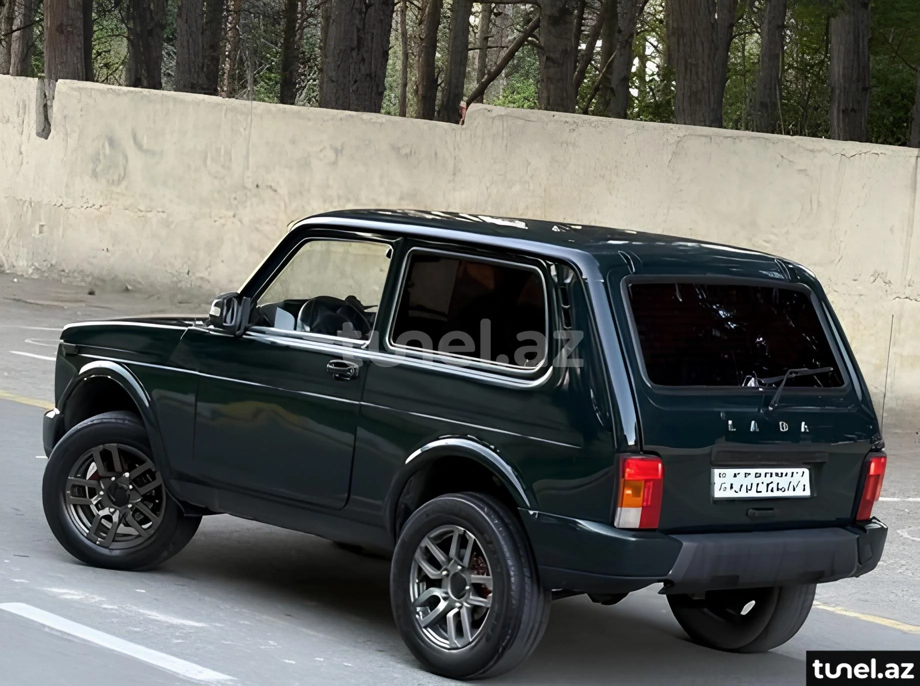 LADA (VAZ) Niva 2012