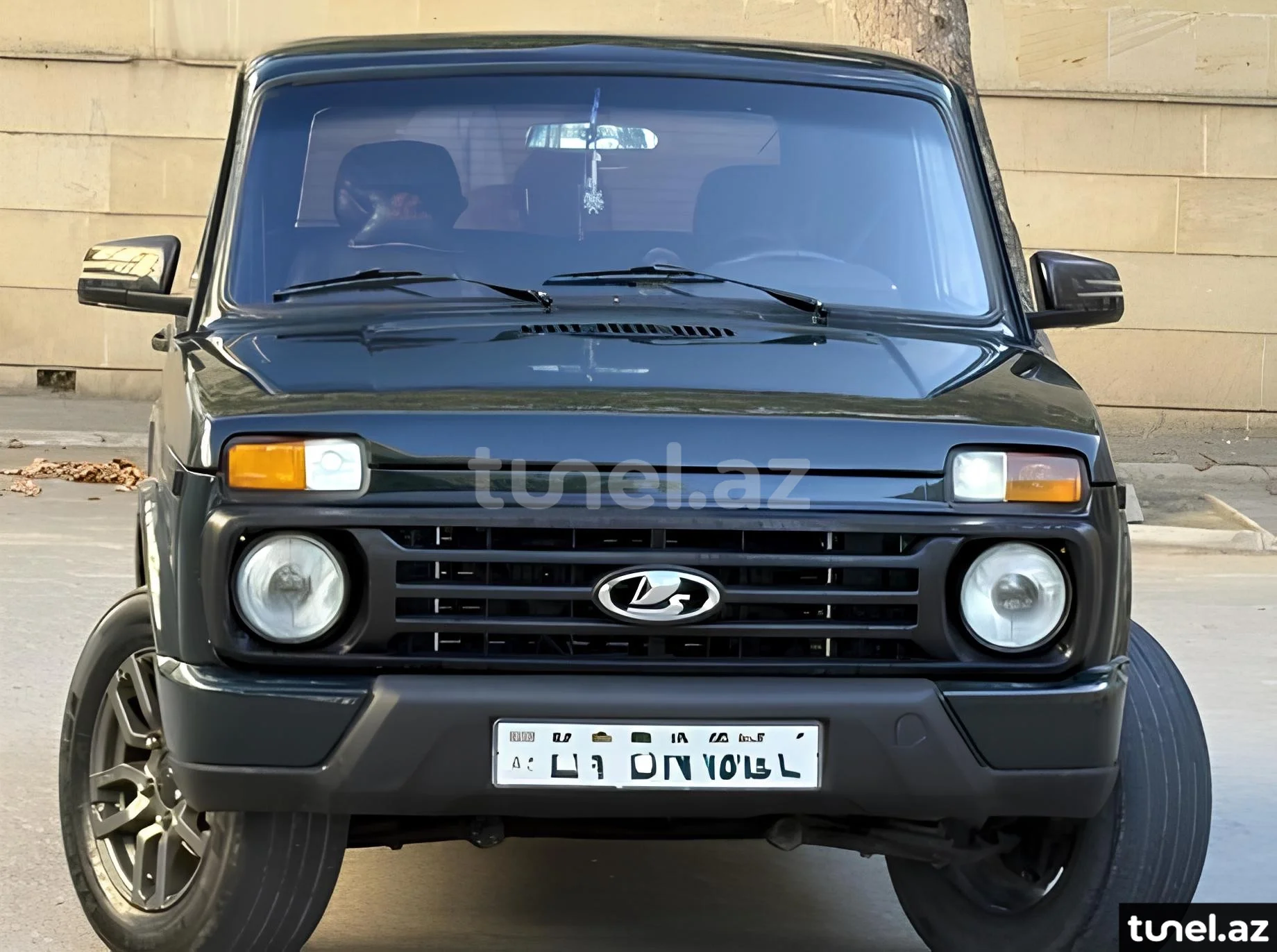 LADA (VAZ) Niva 2012