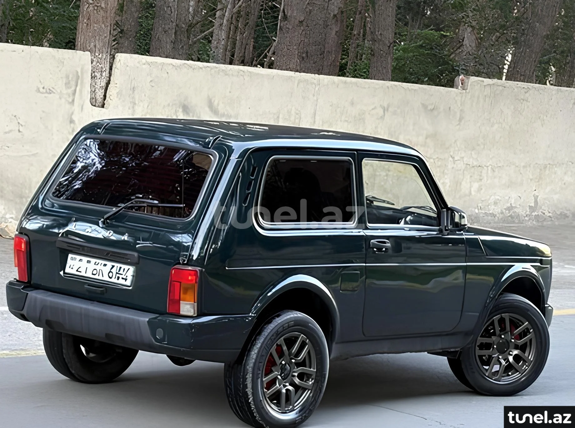 LADA (VAZ) Niva 2012