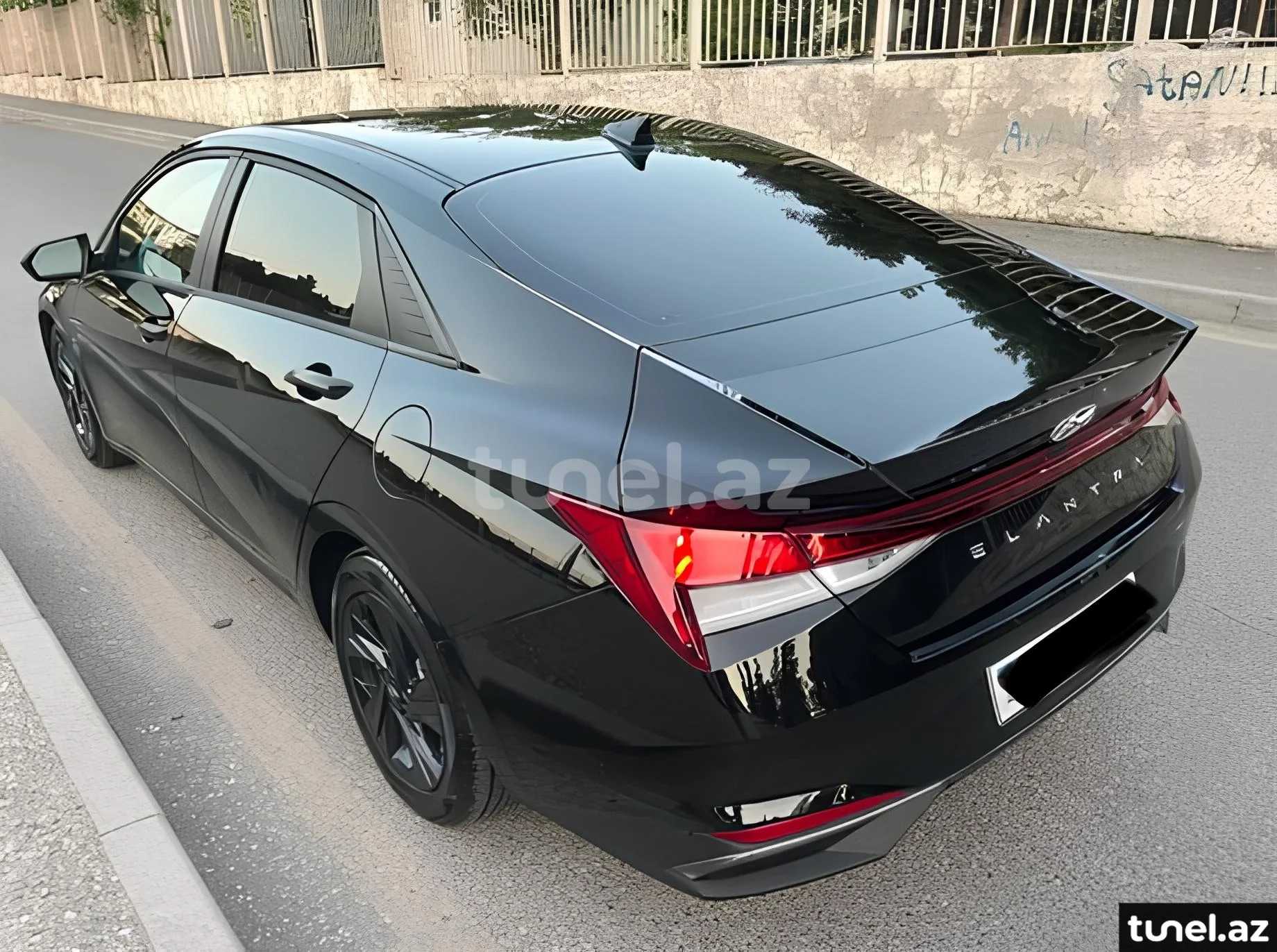 Hyundai Elantra 2021