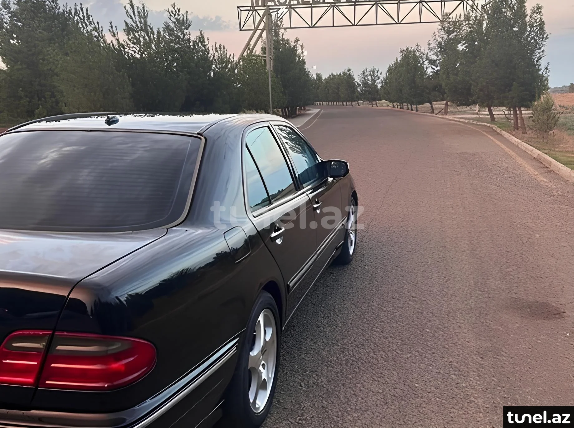 Mercedes E 240 2001